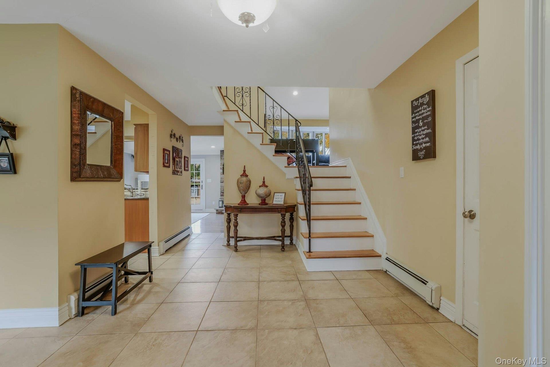 #5 photo, 89 Walnut Street, Lake Grove , NY 11755