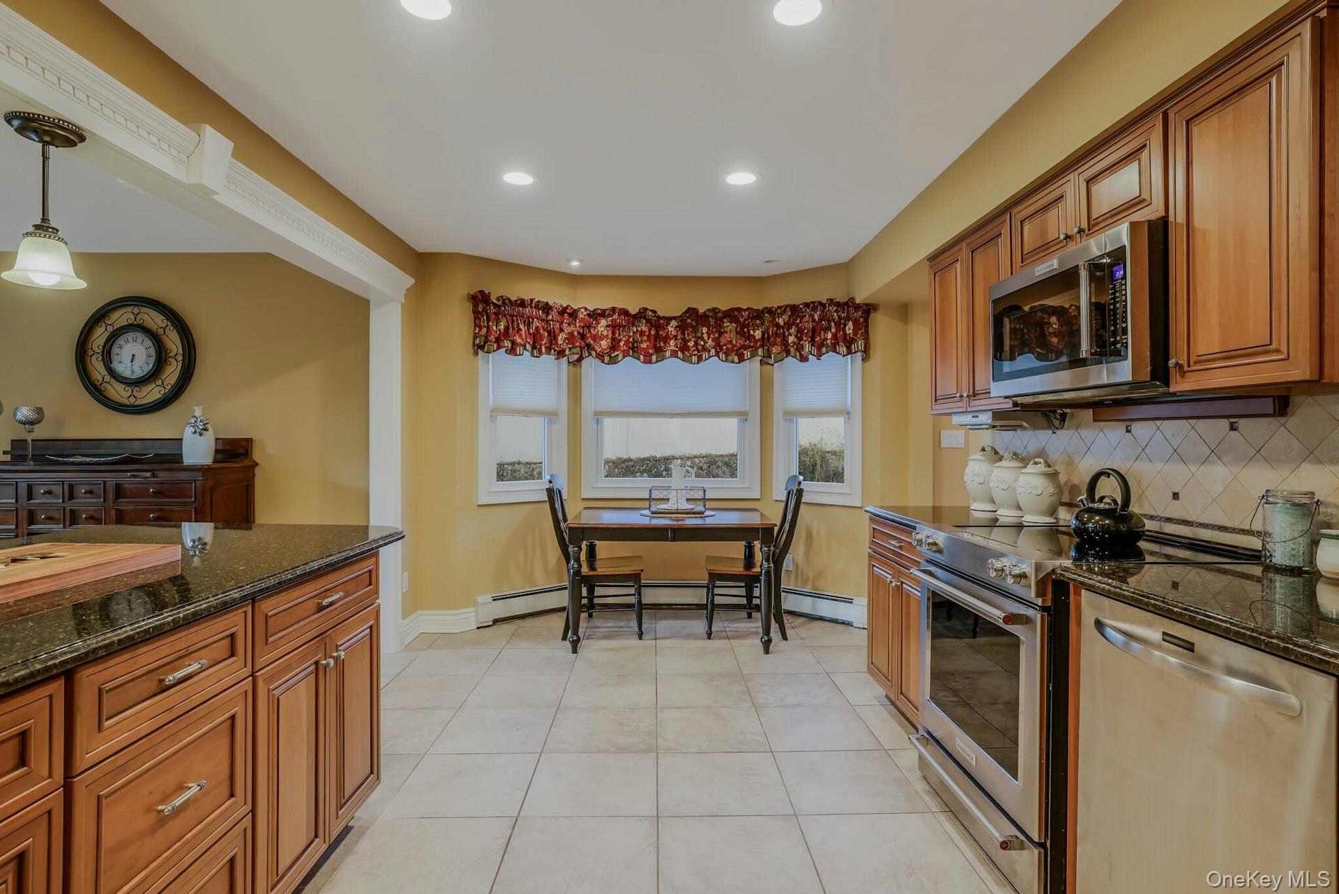 #9 photo, 89 Walnut Street, Lake Grove , NY 11755