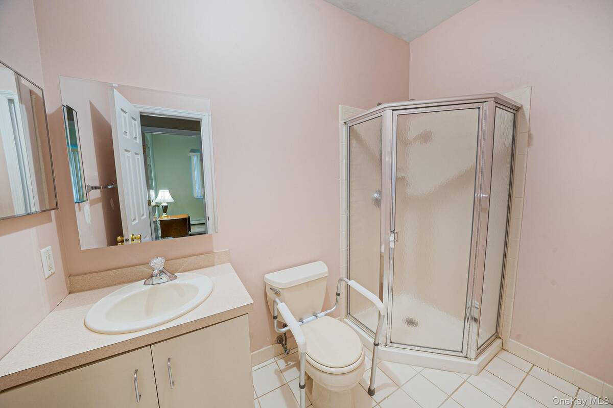 #24 photo, 1 Monaco Court, サフォーク郡 Ronkonkoma , NY 11779