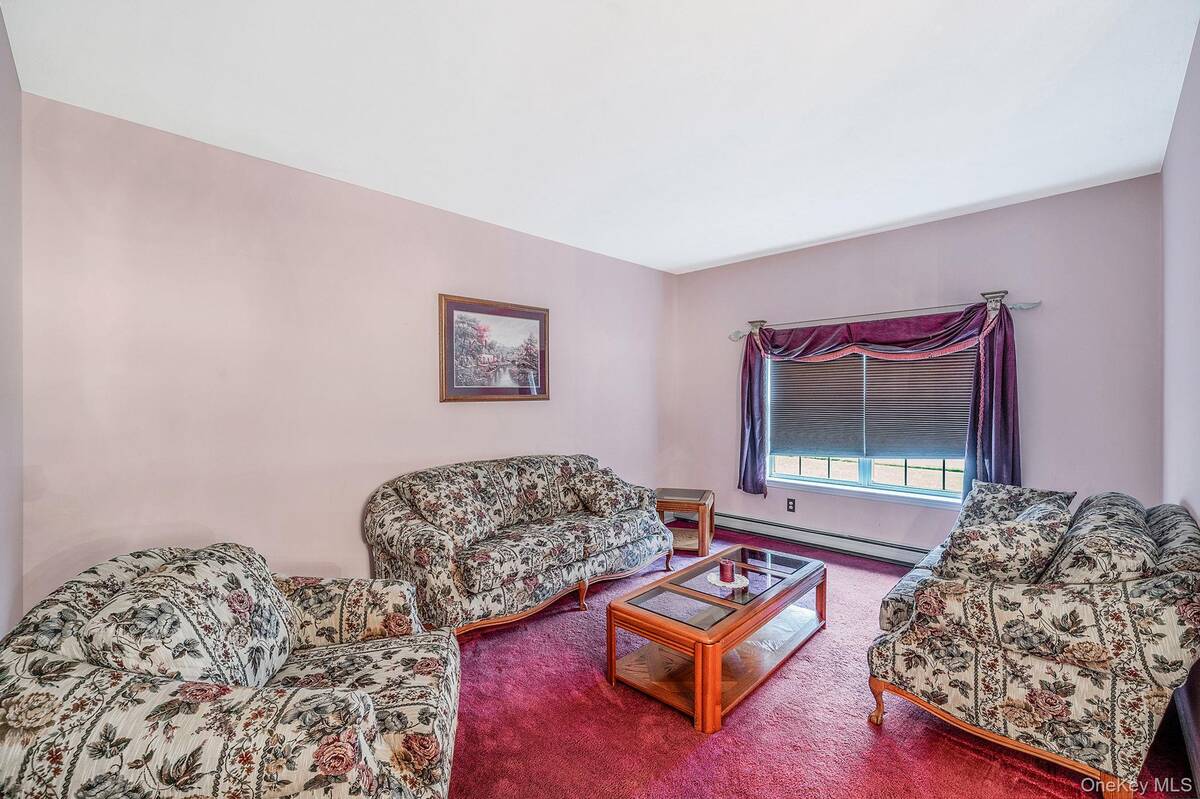 #3 photo, 1 Monaco Court, サフォーク郡 Ronkonkoma , NY 11779