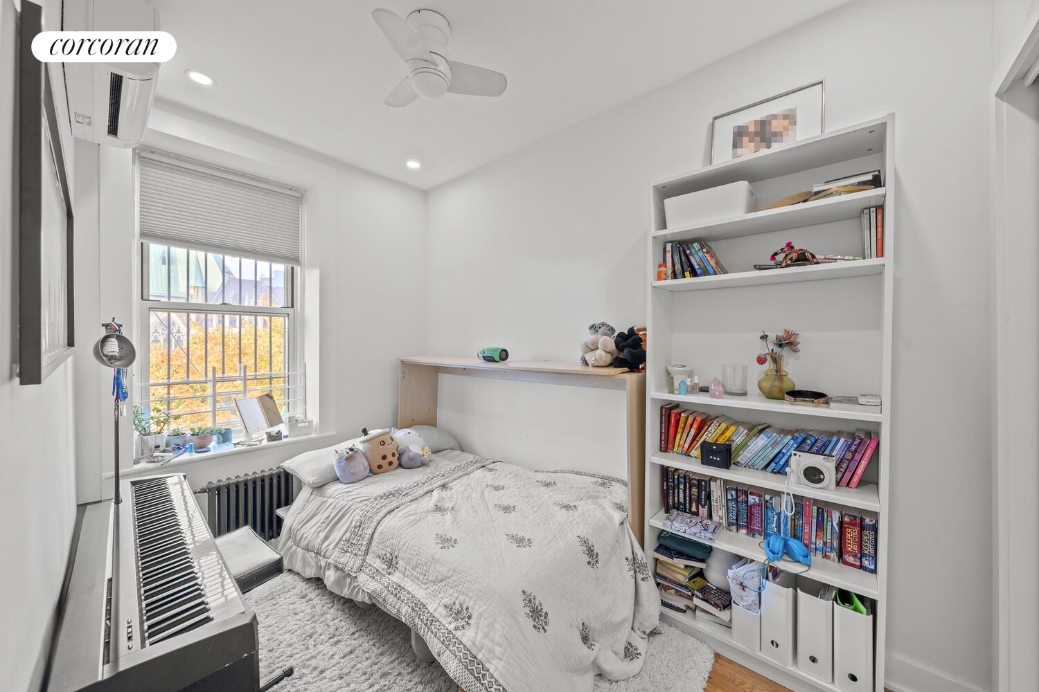 #6 photo, 328 CLINTON Avenue, Clinton Hill , NY 11205