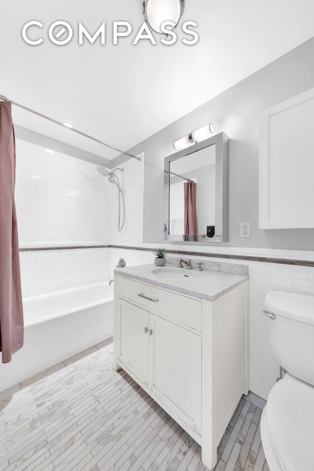 #12 photo, 610 W 110th Street, Upper West Side , NY 10025