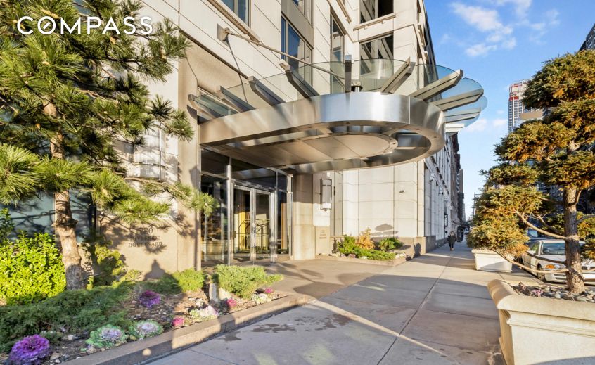 #14 photo, 220 Riverside Boulevard, Upper West Side , NY 10069