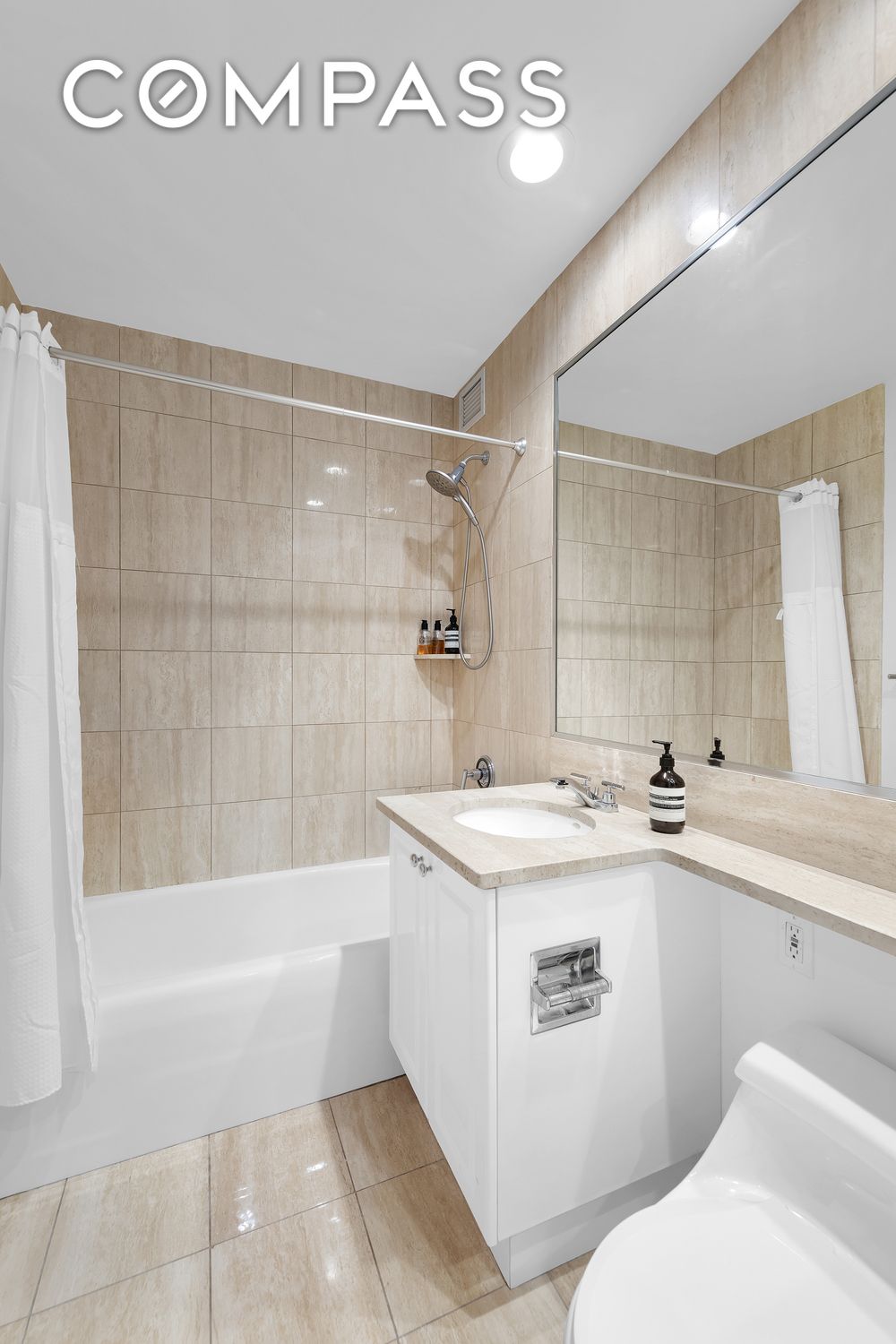 #9 photo, 220 Riverside Boulevard, Upper West Side , NY 10069