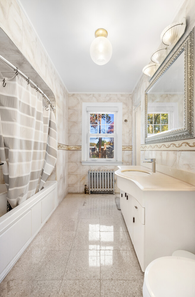 #12 photo, 27-24 165TH Street, Flushing , NY 11358