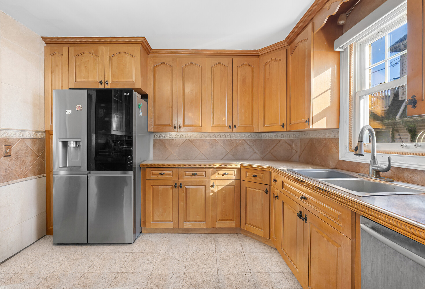 #15 photo, 27-24 165TH Street, Flushing , NY 11358