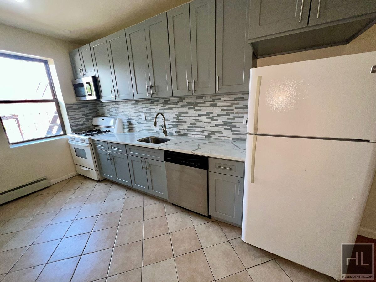 #5 photo, 1285 Fulton Street, Bedford-Stuyvesant , NY 11216