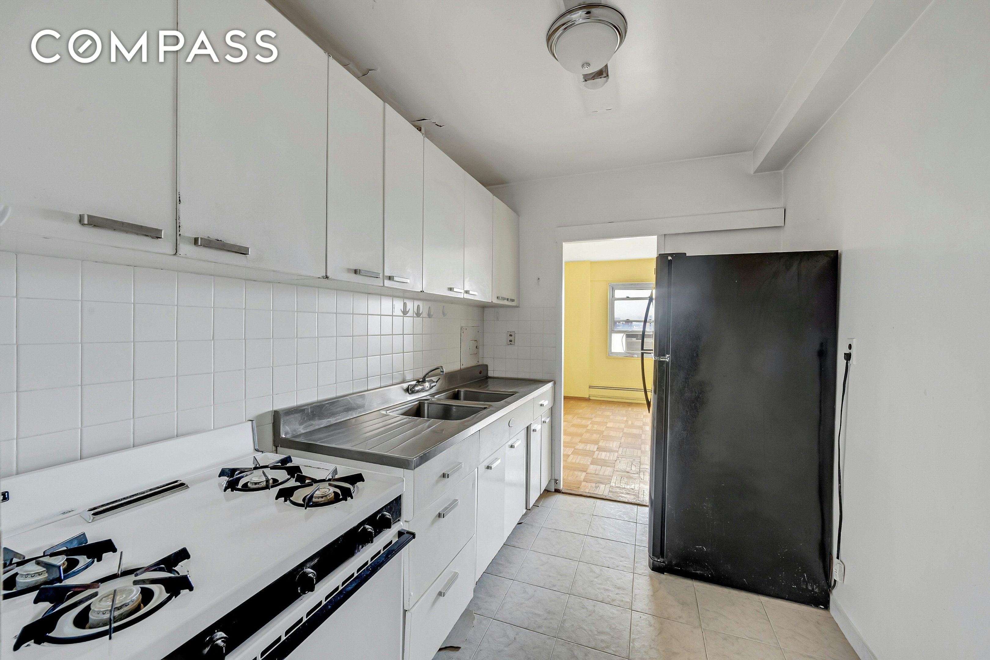 #11 photo, 1 Fordham Hill Oval, University Heights , NY 10468