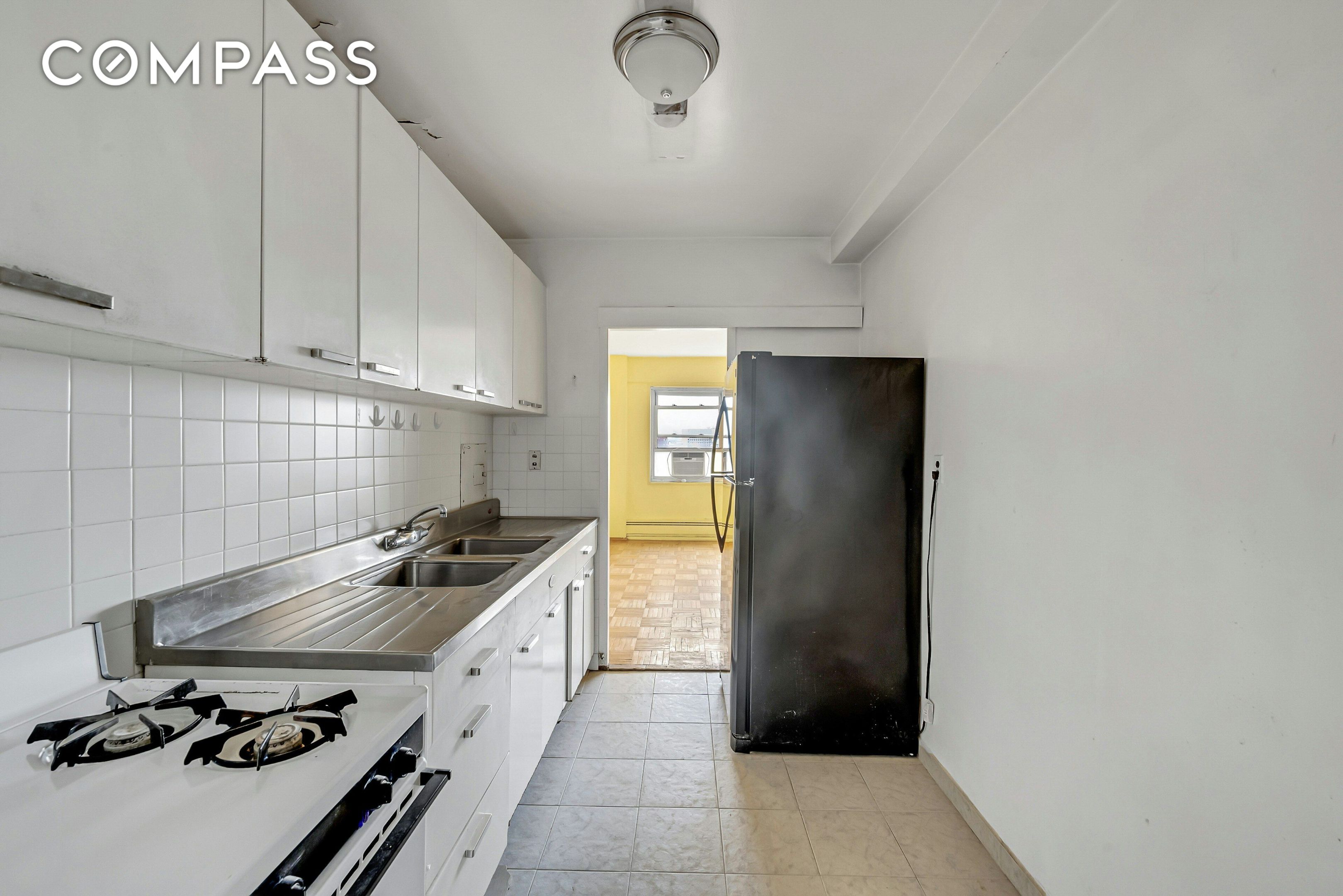 #12 photo, 1 Fordham Hill Oval, University Heights , NY 10468