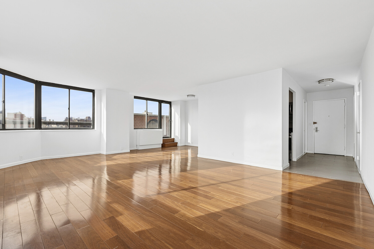 #5 photo, 225 W 83RD Street, Upper West Side , NY 10024