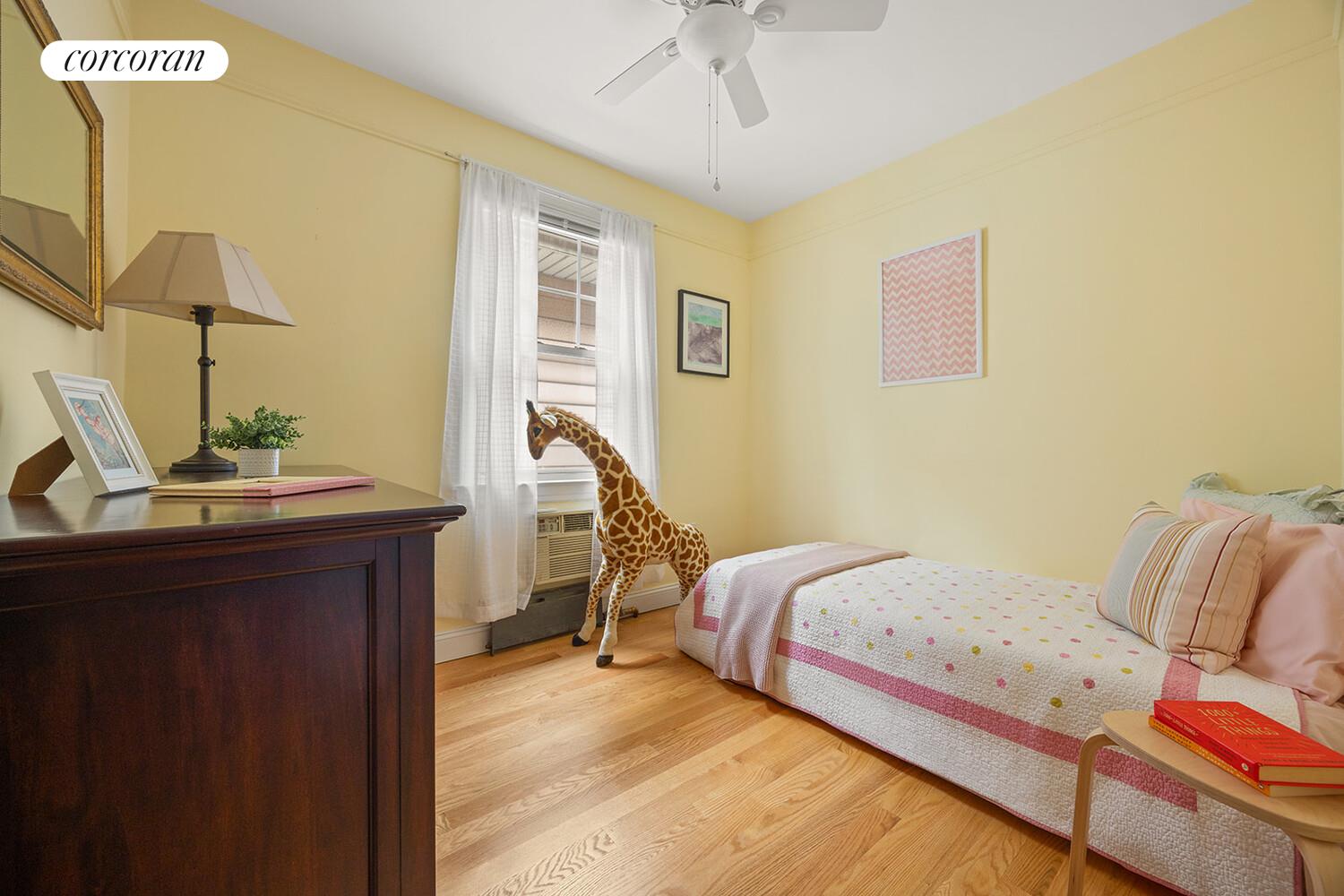 #10 photo, 9221 RIDGE Boulevard, Fort Hamilton , NY 11209