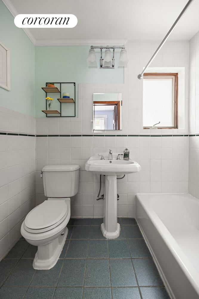 #12 photo, 9221 RIDGE Boulevard, Fort Hamilton , NY 11209