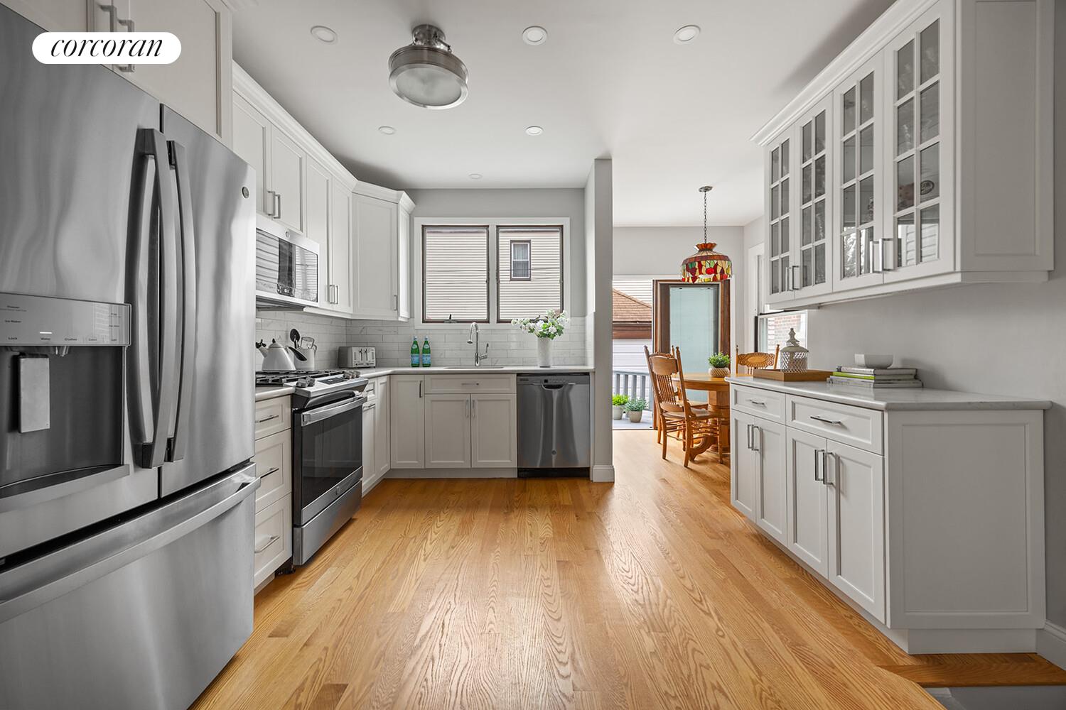 #6 photo, 9221 RIDGE Boulevard, Fort Hamilton , NY 11209