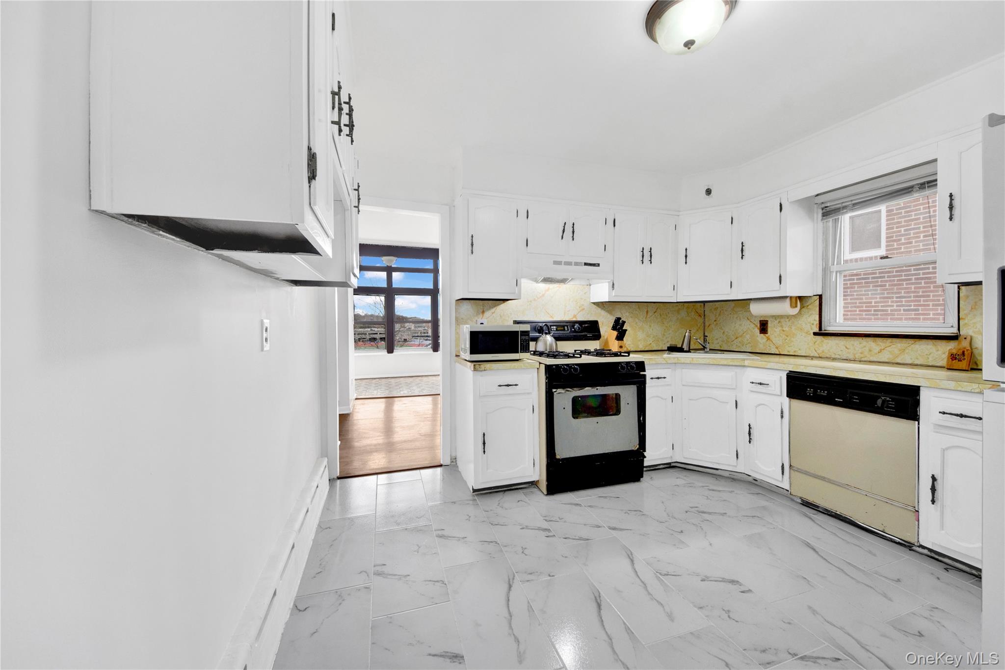 #7 photo, 400 Egmont Avenue, Mount Vernon , NY 10553