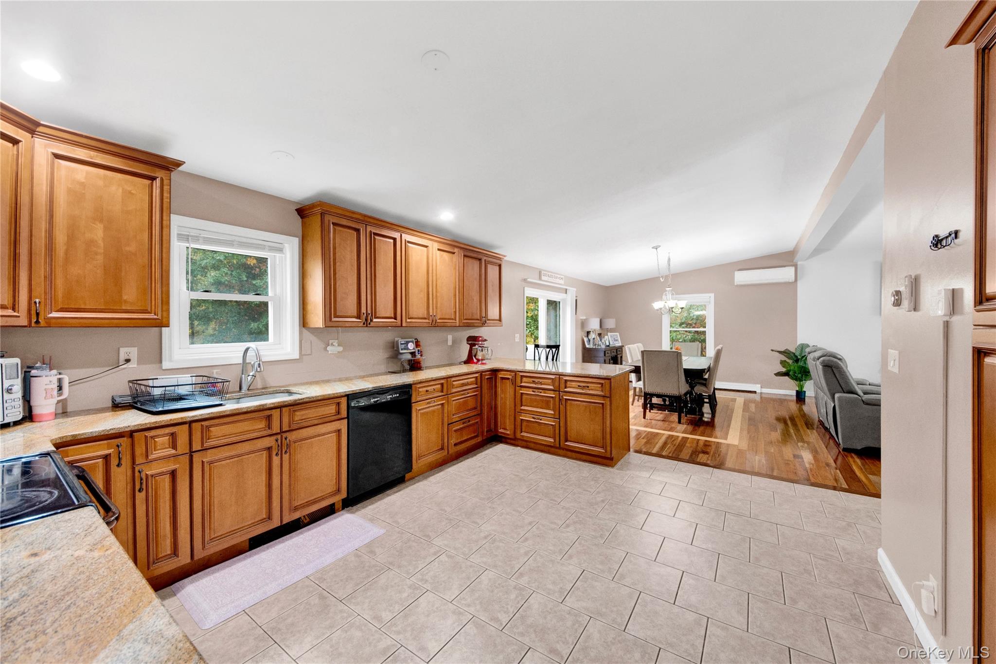 #11 photo, 241 Overlook Road, Poughkeepsie , NY 12603