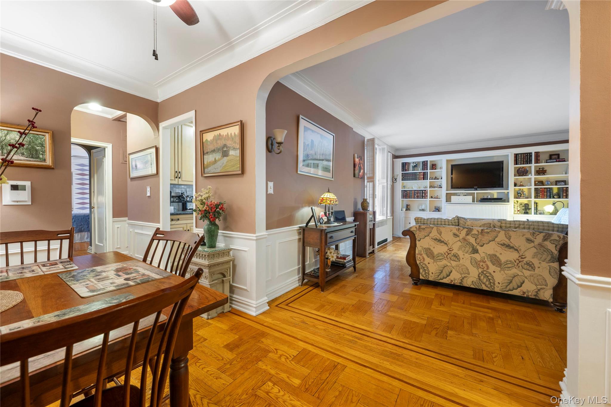 #5 photo, 4445 Post Road, Bronx , NY 10471