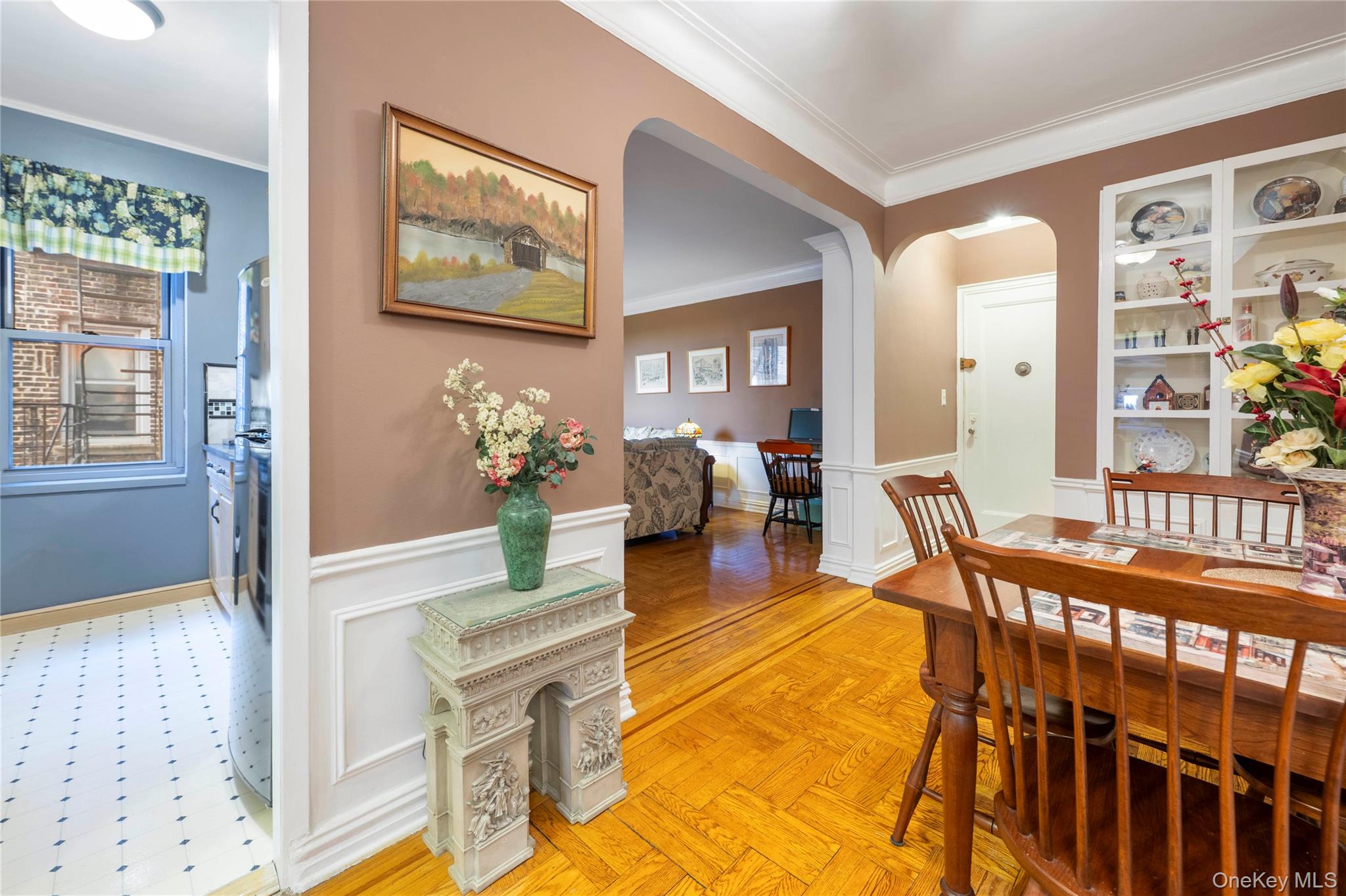 #8 photo, 4445 Post Road, Bronx , NY 10471