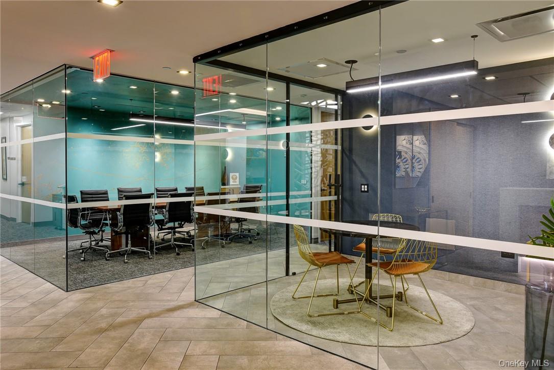 #5 photo, 420 E Lexington Avenue, New York (Manhattan) , NY 10170