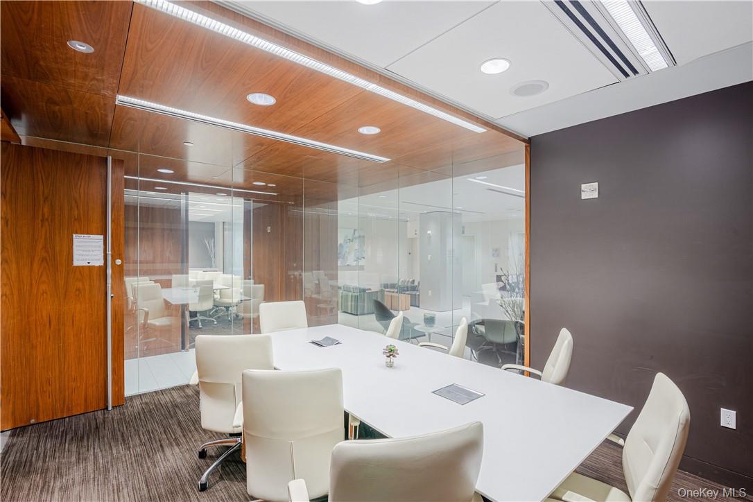 #6 photo, 1140 6th Avenue, New York (Manhattan) , NY 10036