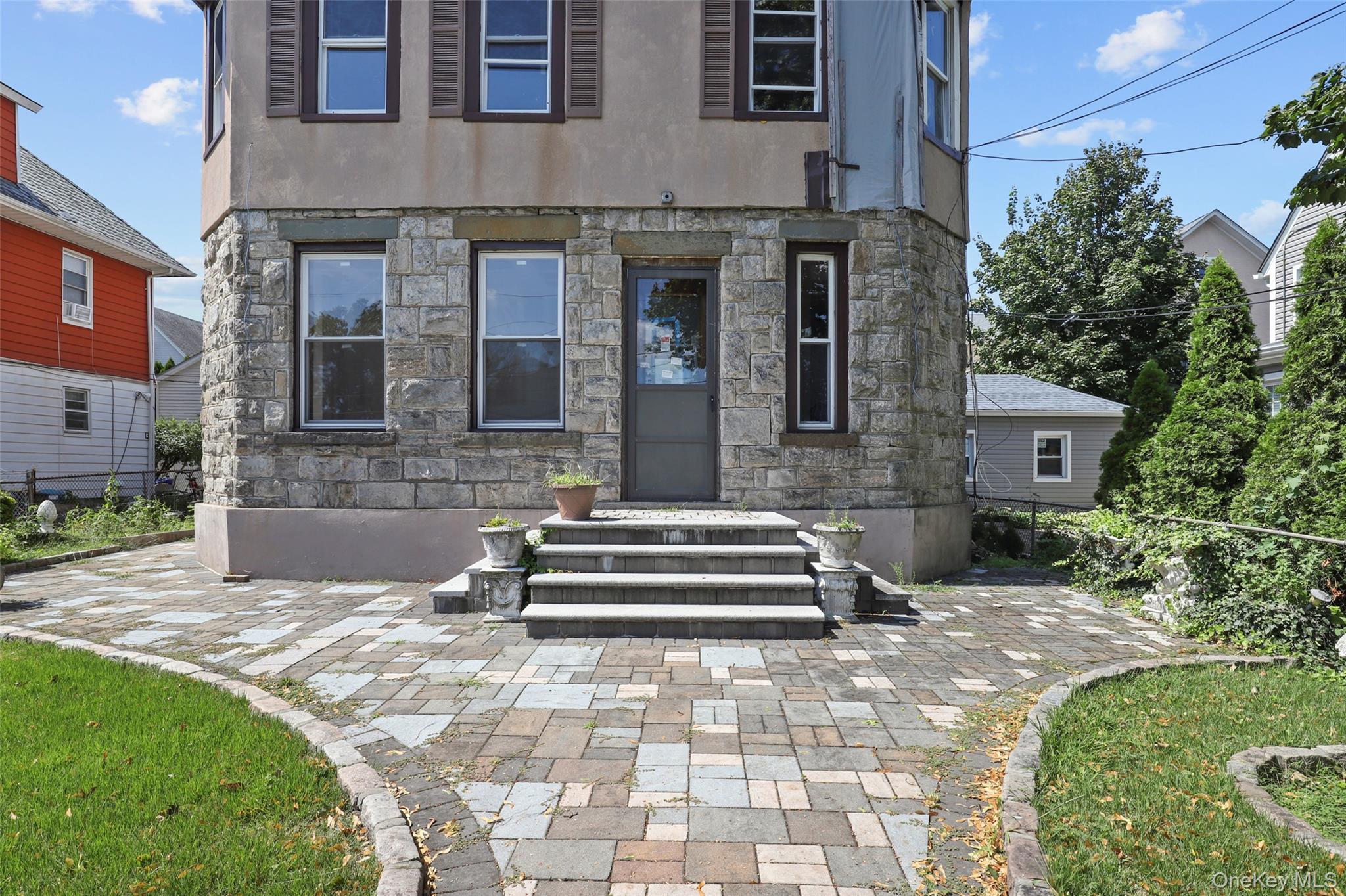 #1 photo, 252 Garden Avenue, Mount Vernon , NY 10553