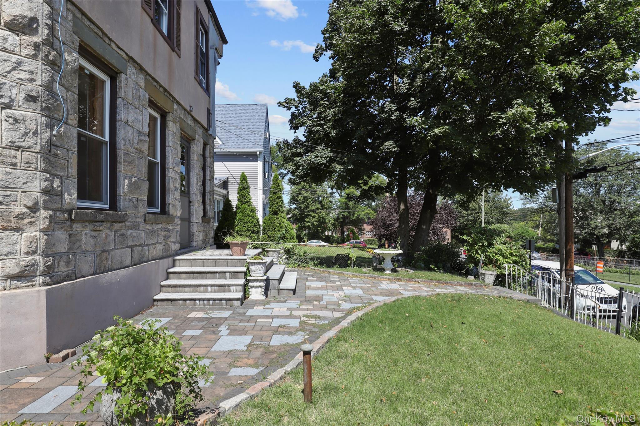 #4 photo, 252 Garden Avenue, Mount Vernon , NY 10553