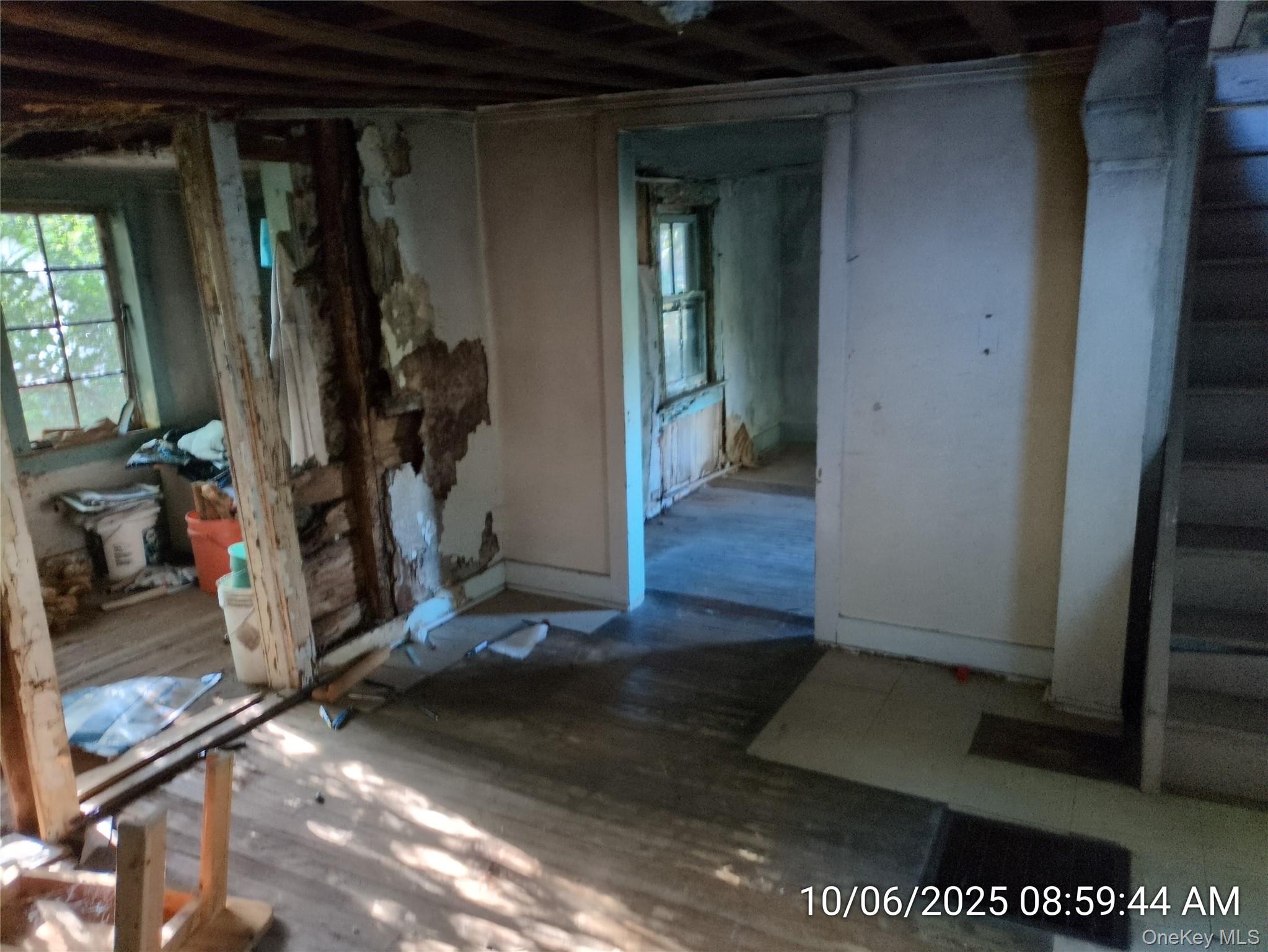 #5 photo, 178 Montauk Highway, Speonk , NY 11972