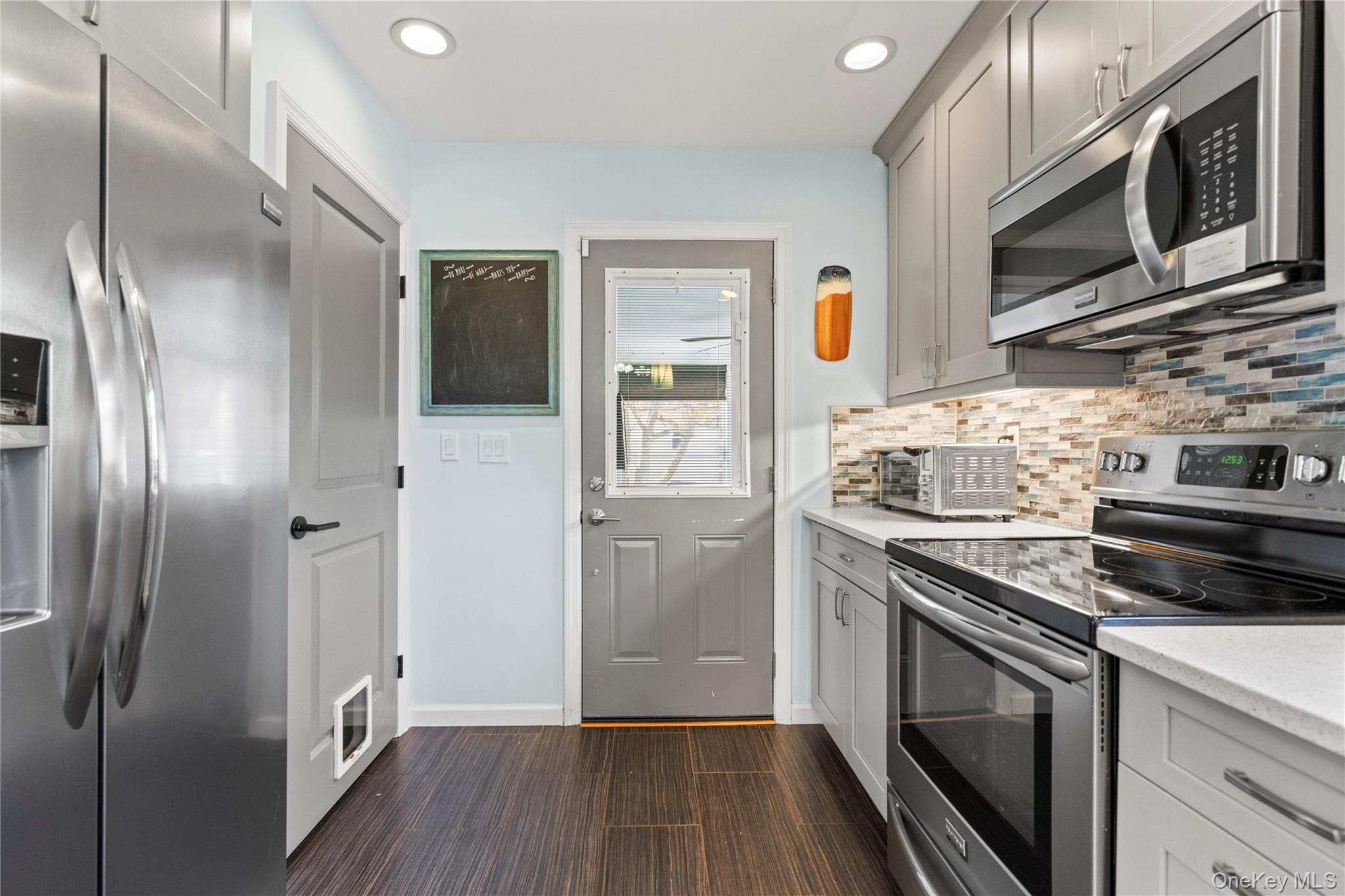 #20 photo, 25 Washington Street, East Islip , NY 11730