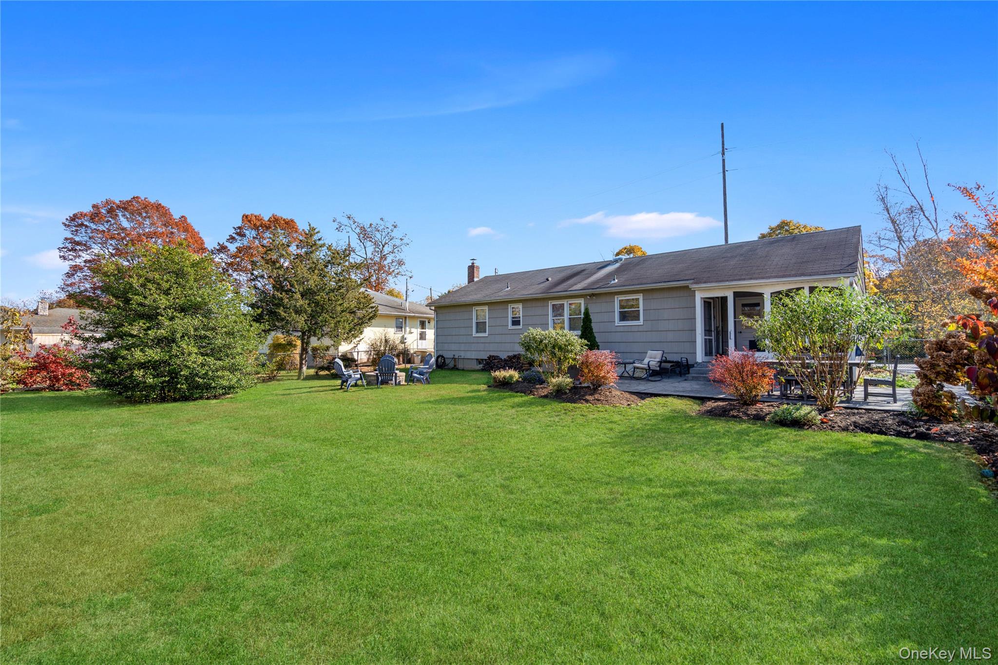 #7 photo, 25 Washington Street, East Islip , NY 11730