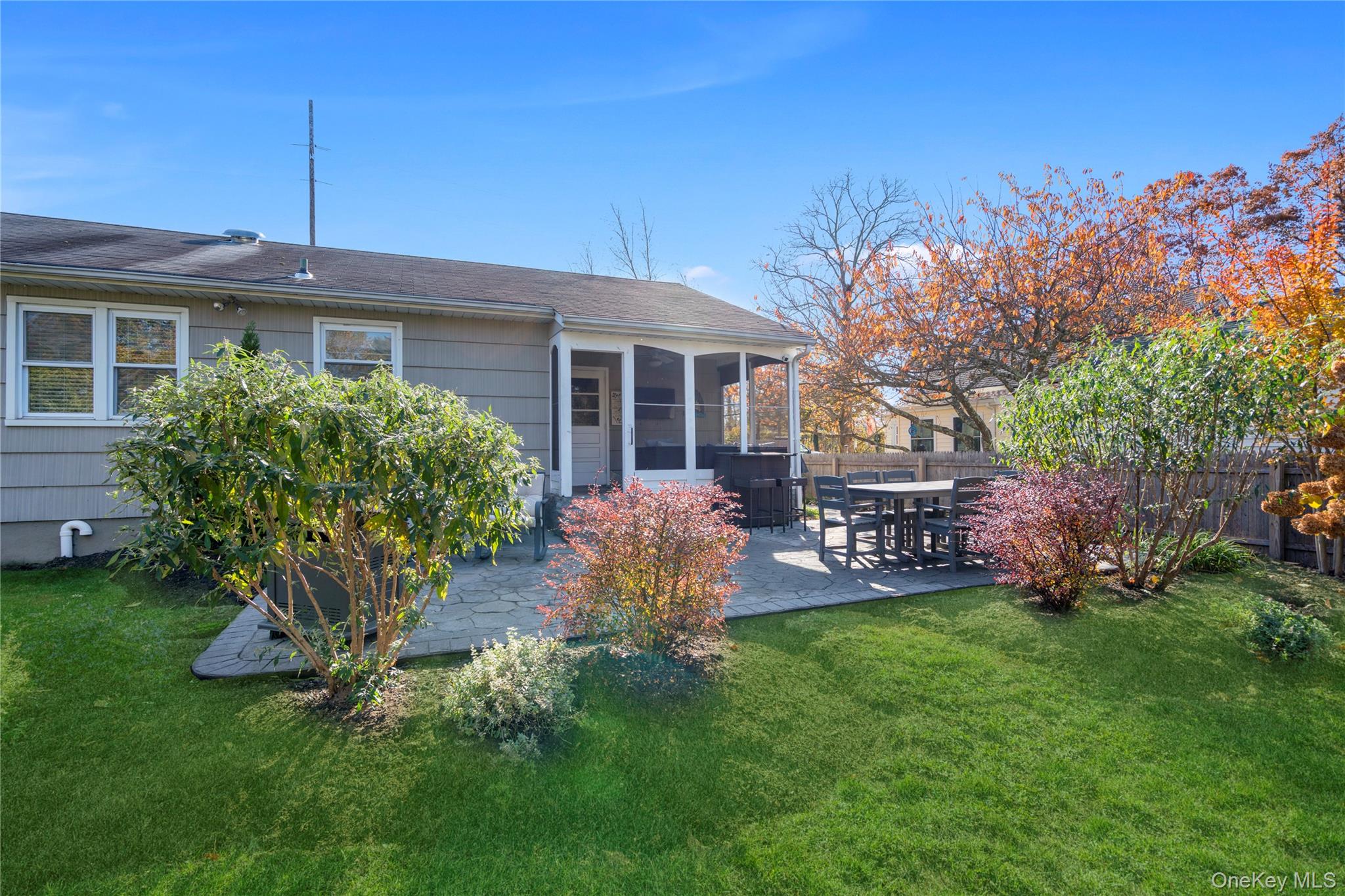 #8 photo, 25 Washington Street, East Islip , NY 11730