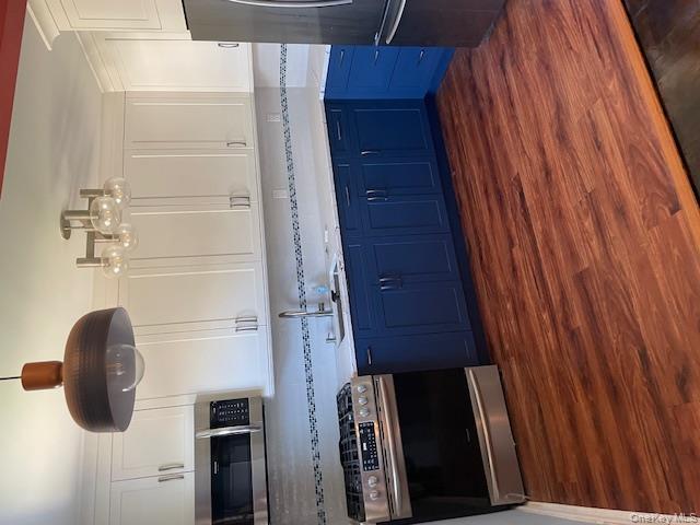 #10 photo, 73-26 260th Street, Glen Oaks , NY 11004