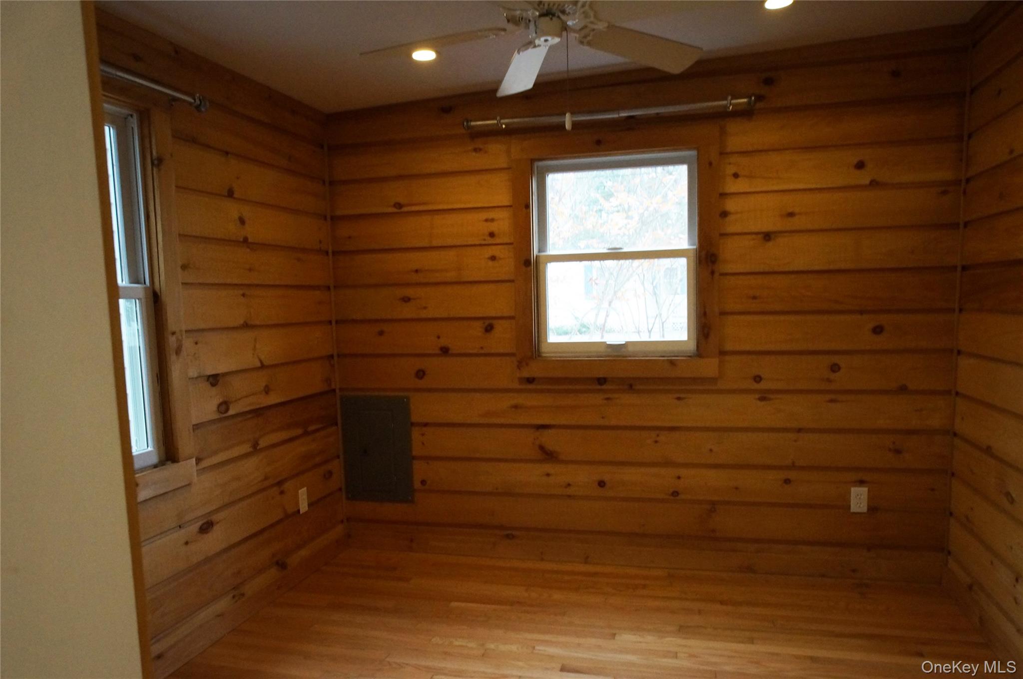 #8 photo, 12 E Tiana Road, Hampton Bays , NY 11946