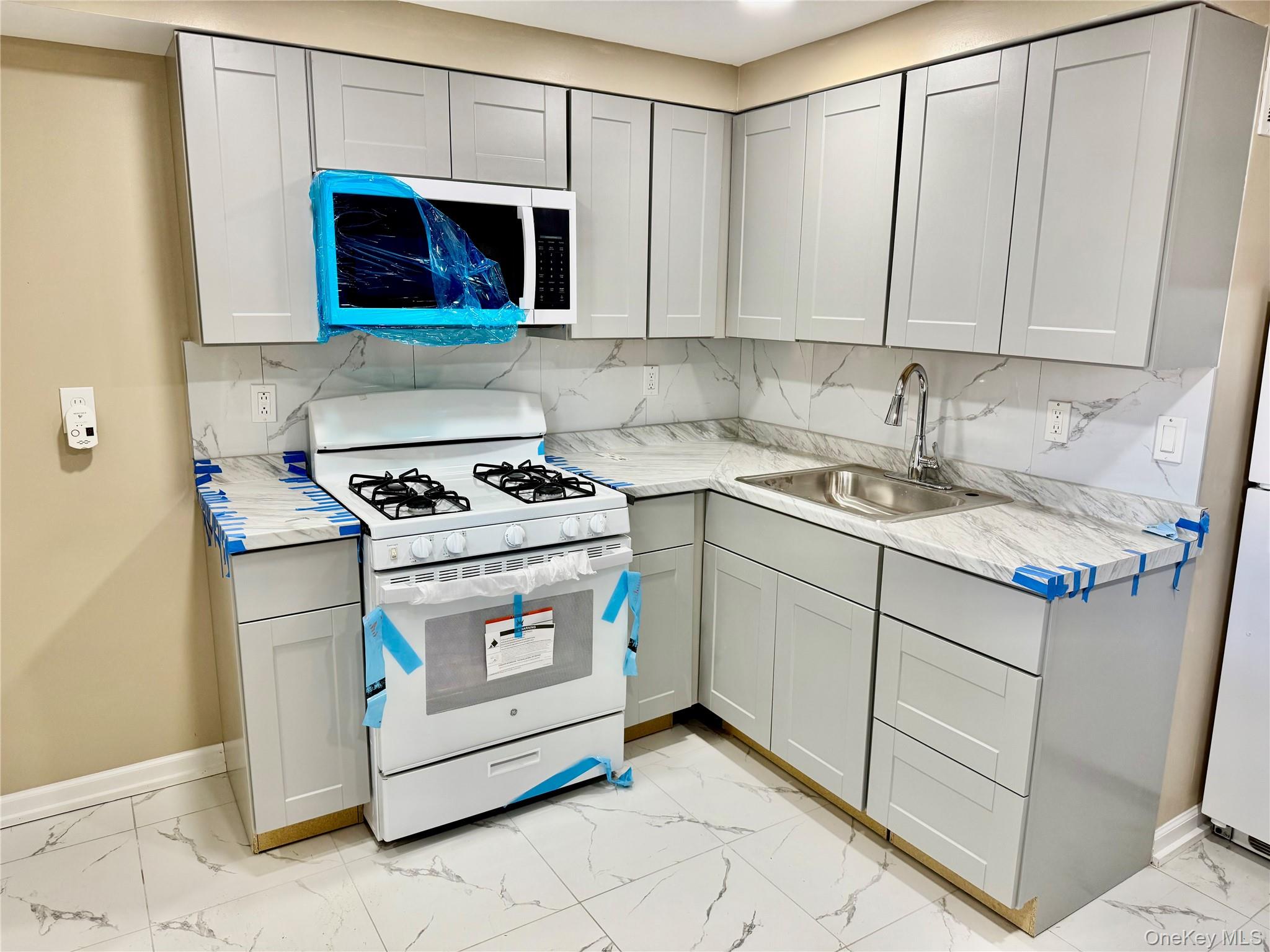 #1 photo, 109 Harrisburg Street, サフォーク郡 Bay Shore , NY 11706