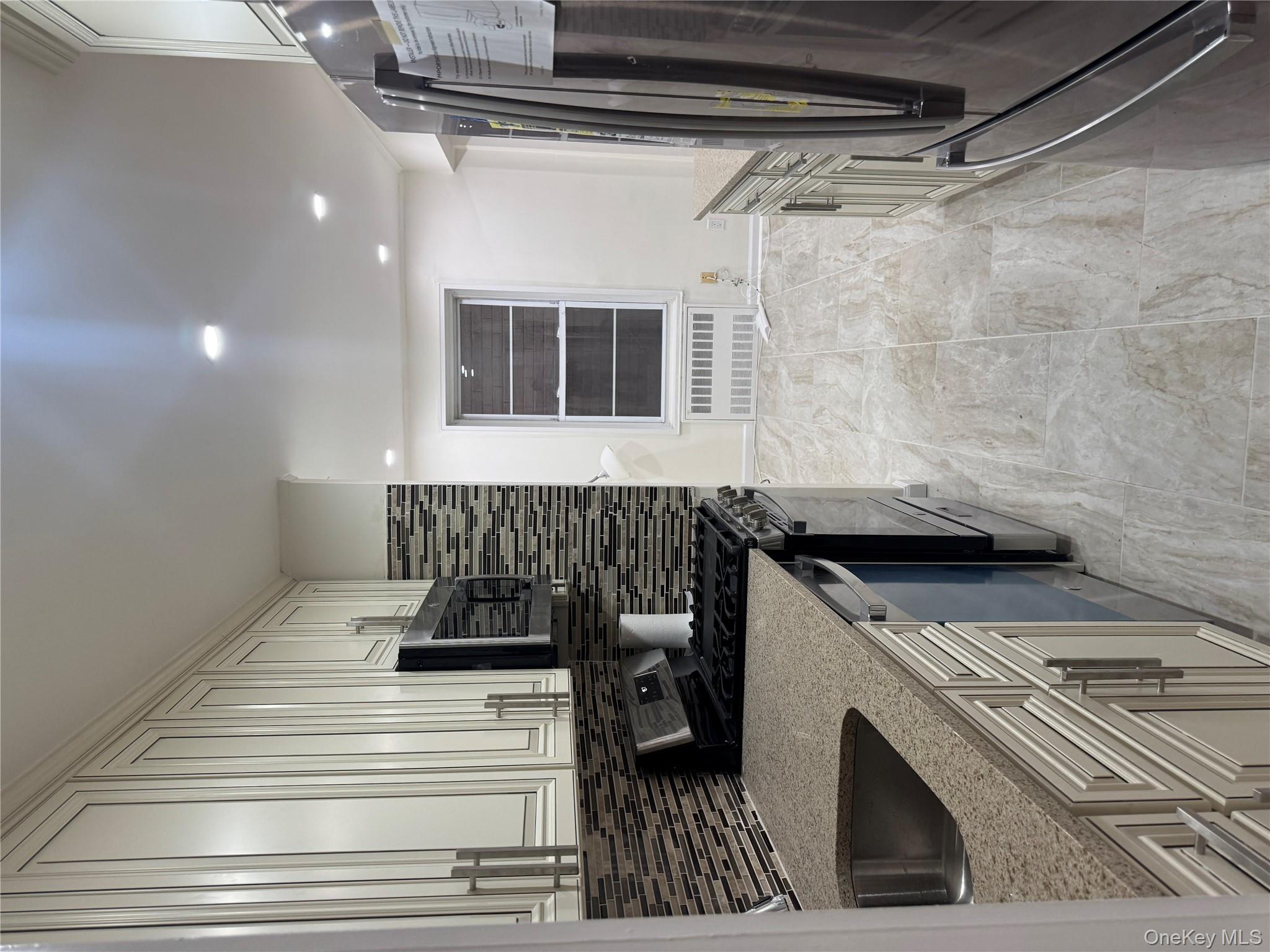 #7 photo, 666 Shore Road, Long Beach , NY 11561