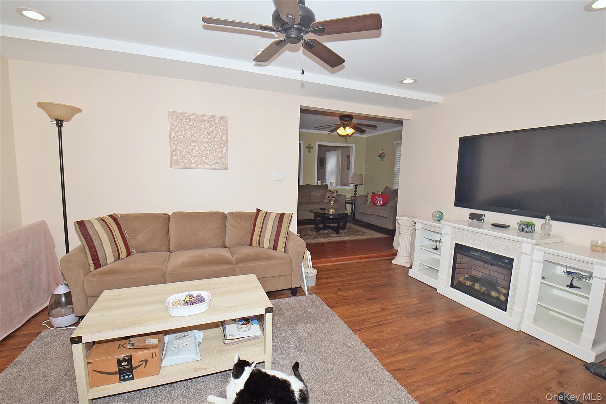 #12 photo, 529 Lombard Street, North Babylon , NY 11703