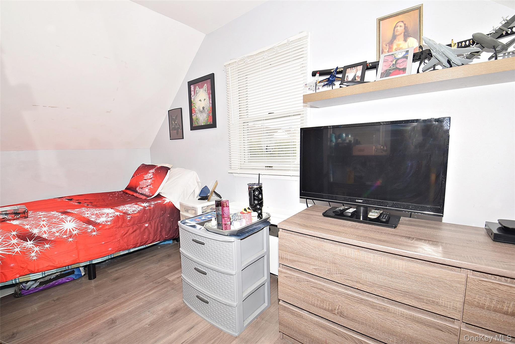 #14 photo, 529 Lombard Street, North Babylon , NY 11703