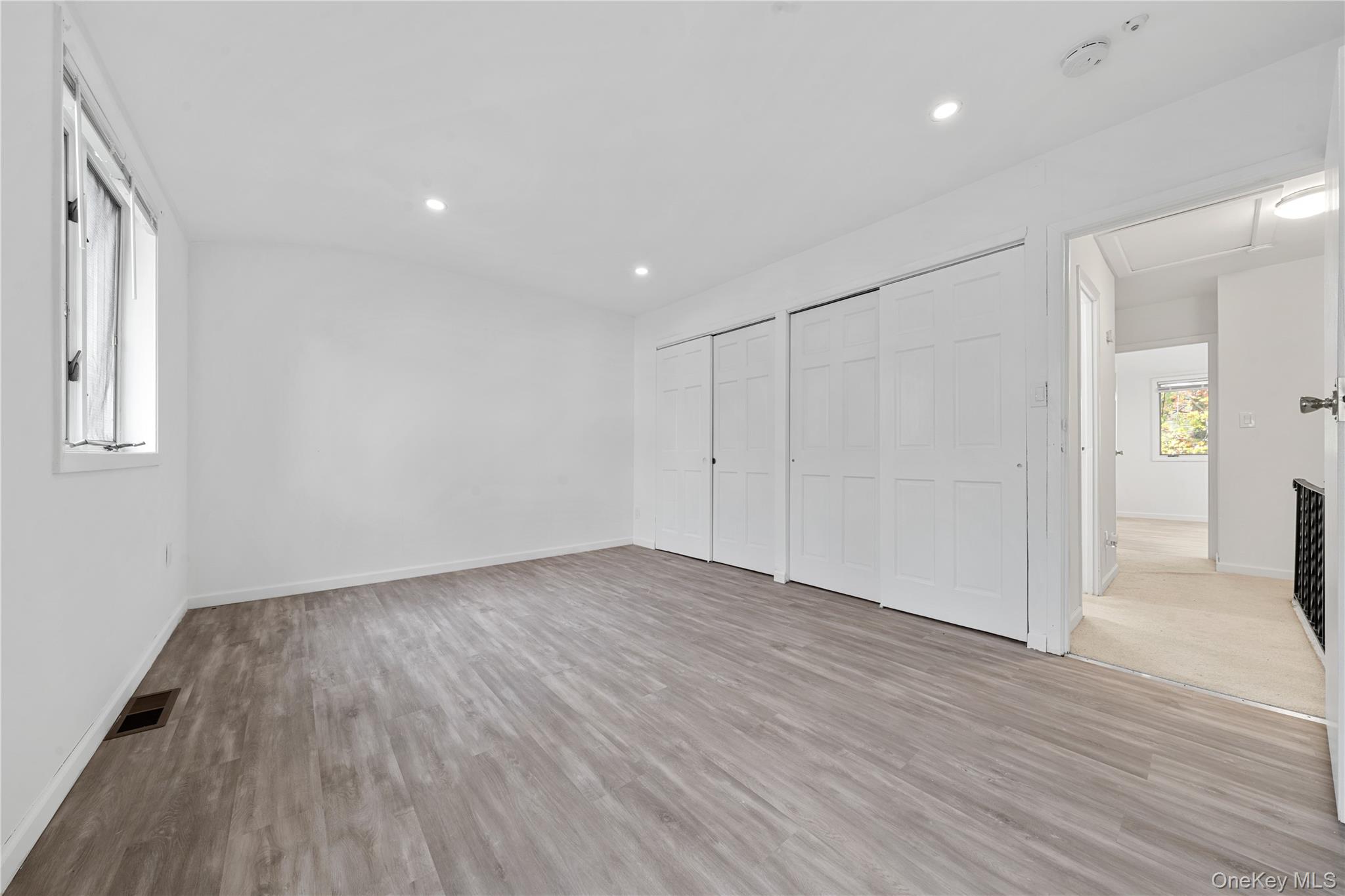 #13 photo, 34 Wooded Way, Calverton , NY 11933