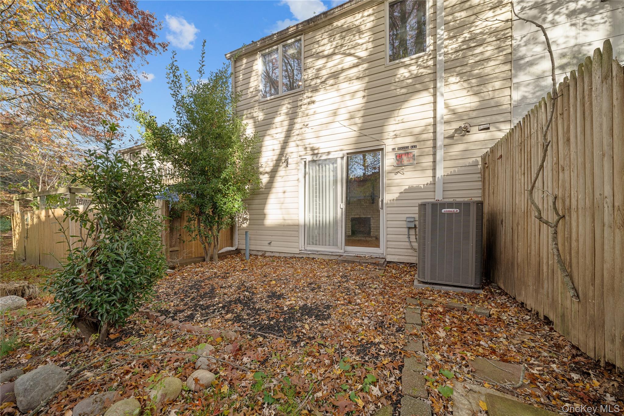 #18 photo, 34 Wooded Way, Calverton , NY 11933