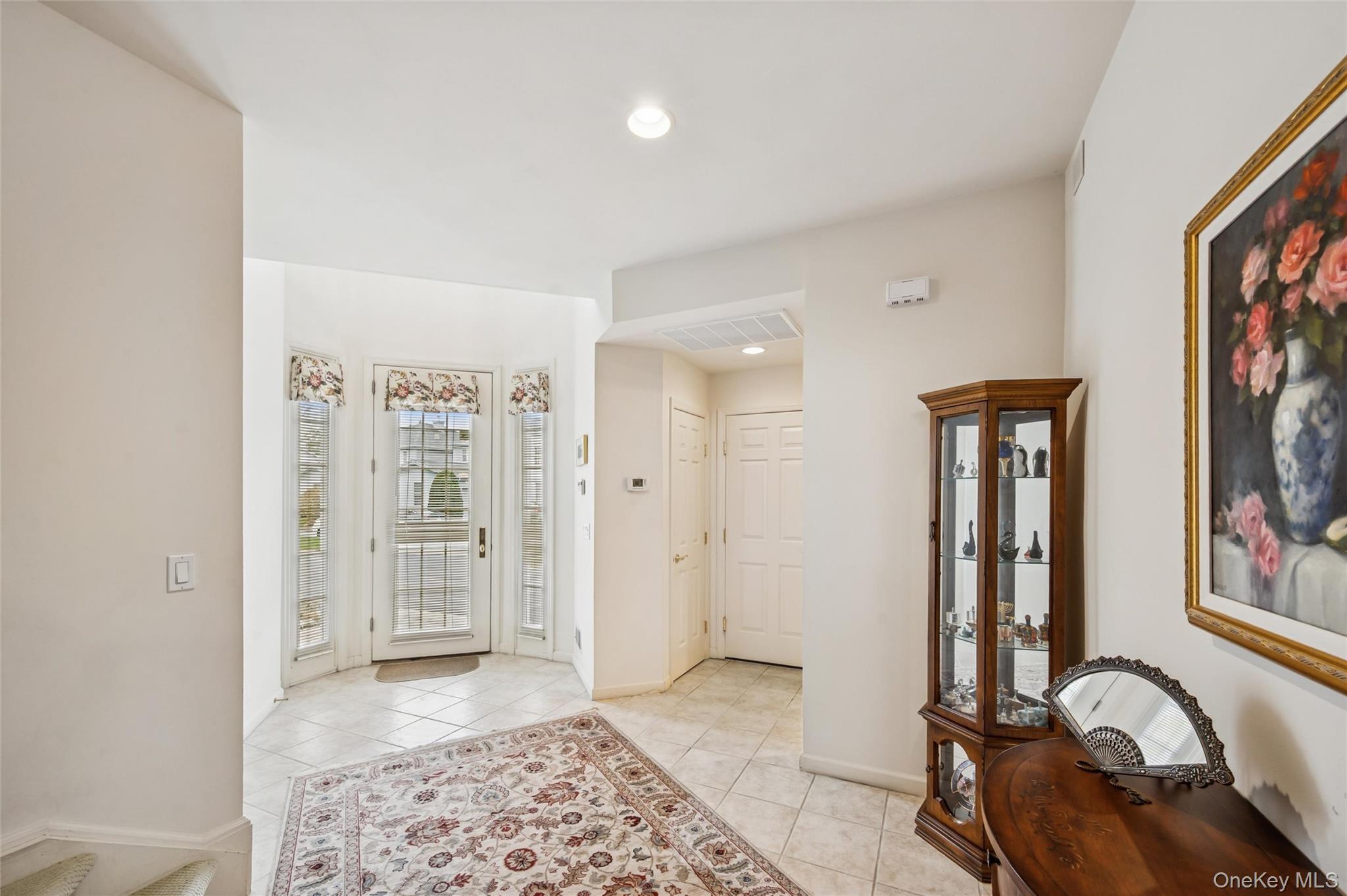 #3 photo, 652 Balfour Place, Melville , NY 11747