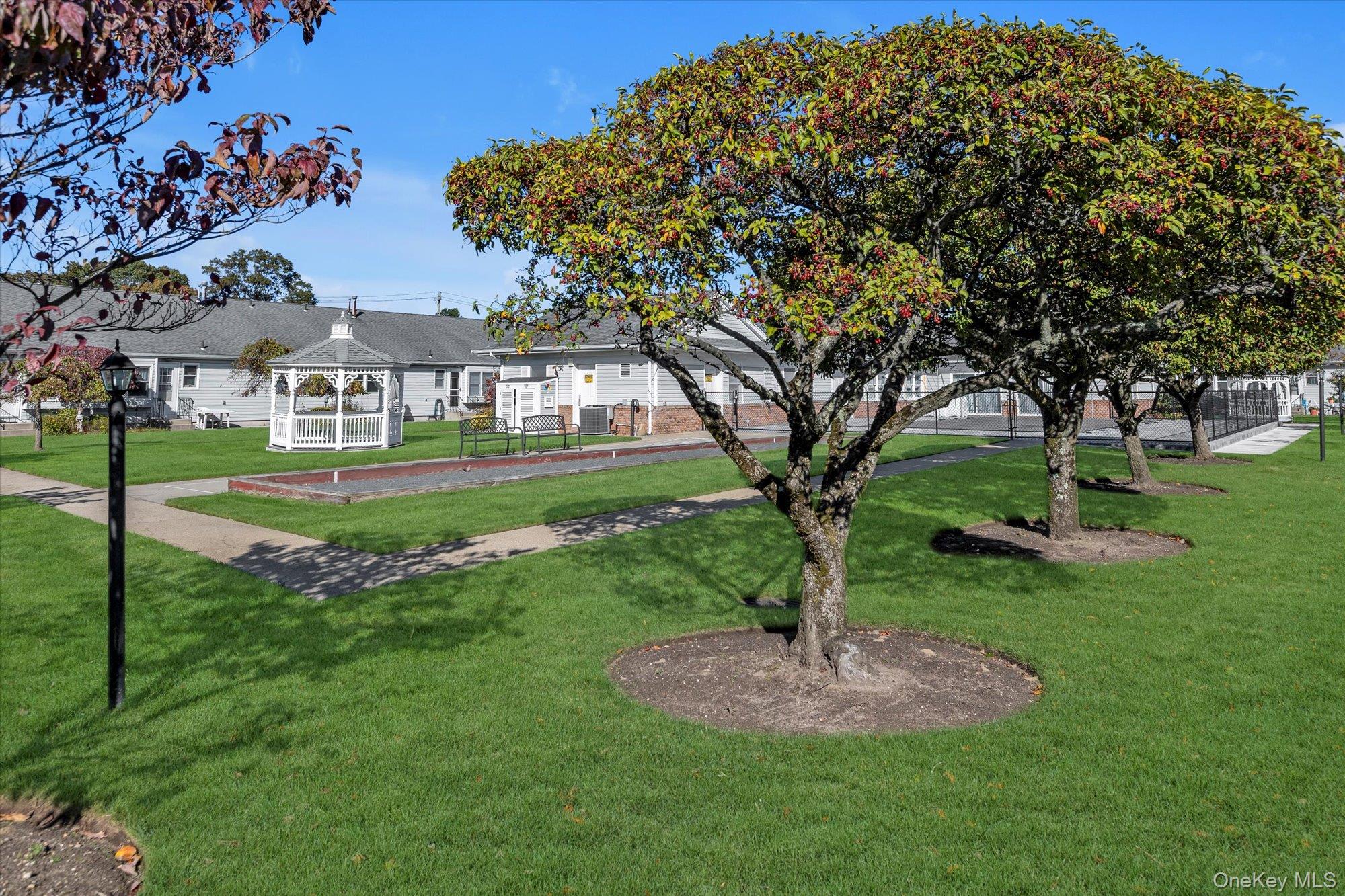 #17 photo, 20 Primrose Lane, North Babylon , NY 11703