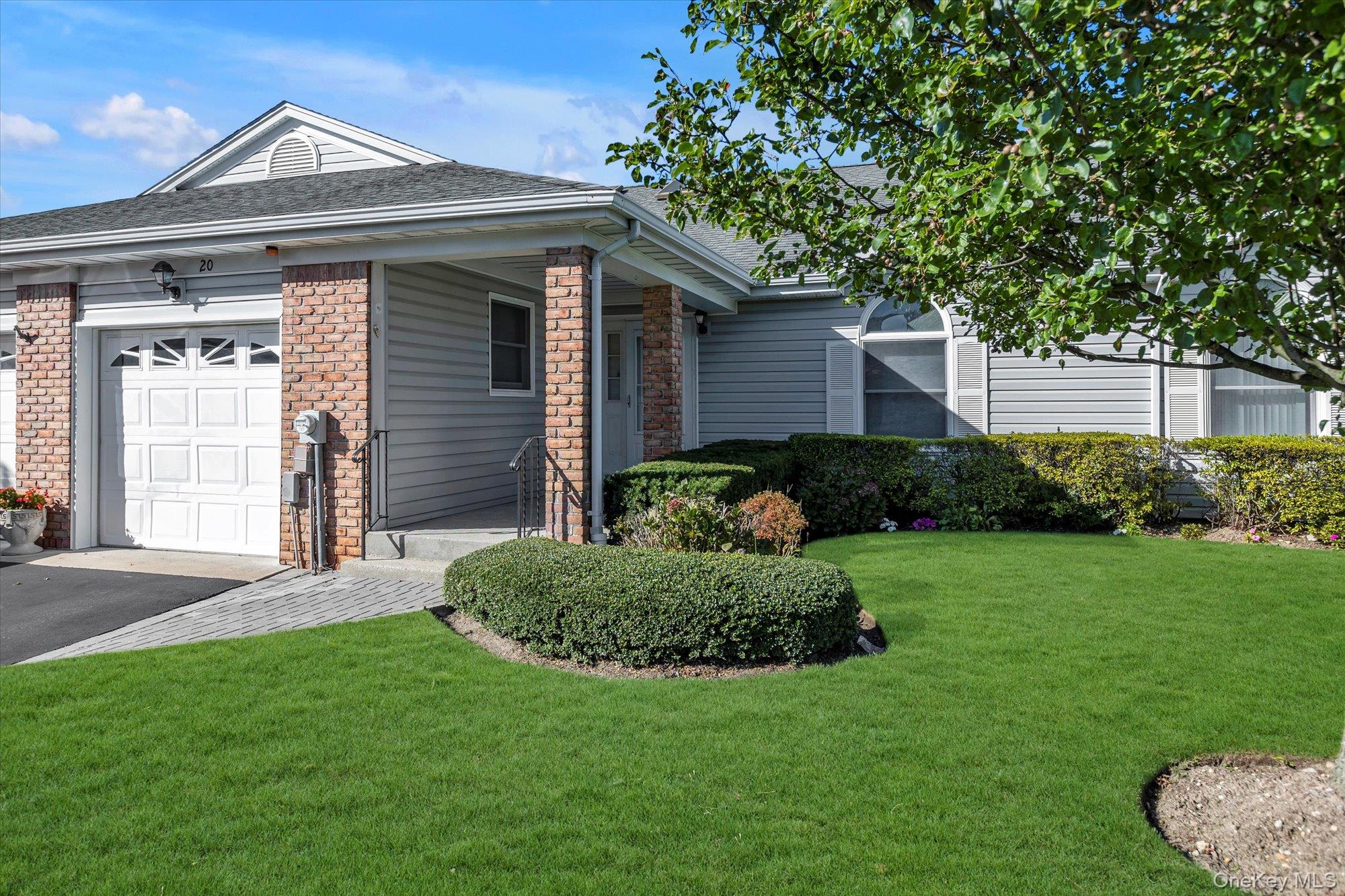 #2 photo, 20 Primrose Lane, North Babylon , NY 11703