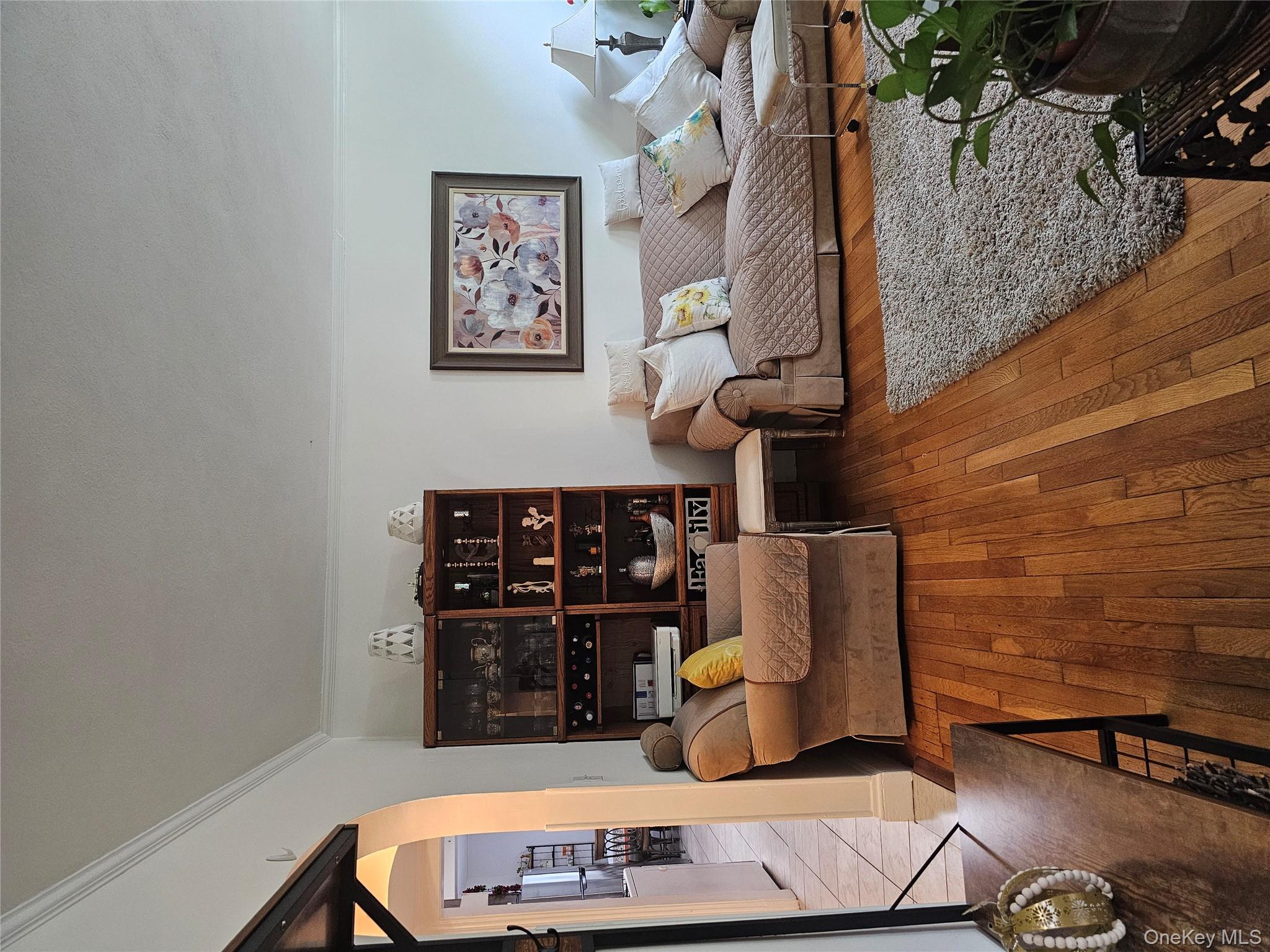 #2 photo, 232 Doughty Boulevard, Inwood , NY 11096