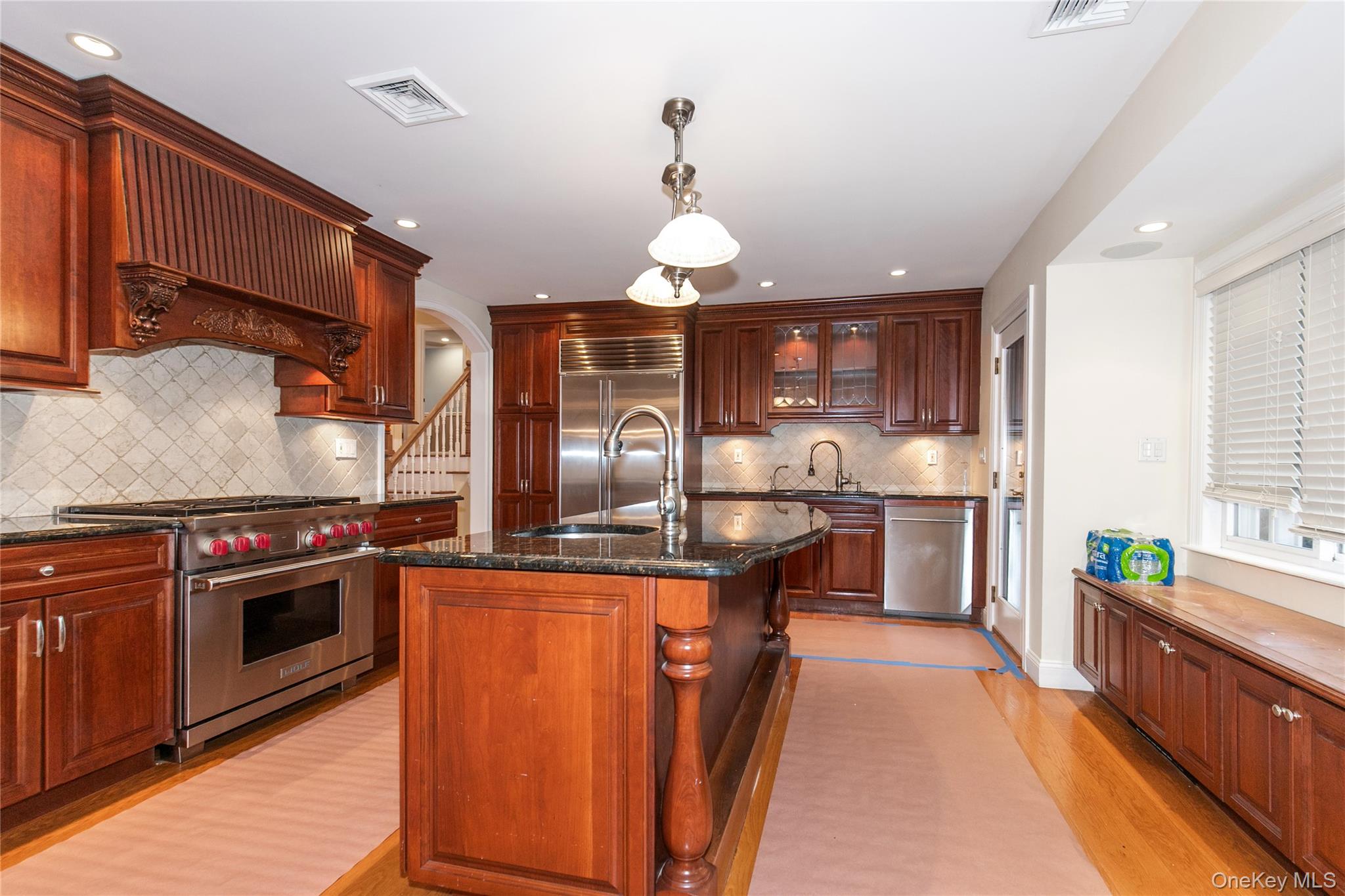 #11 photo, 188 Rhododendron Drive, Westbury , NY 11590