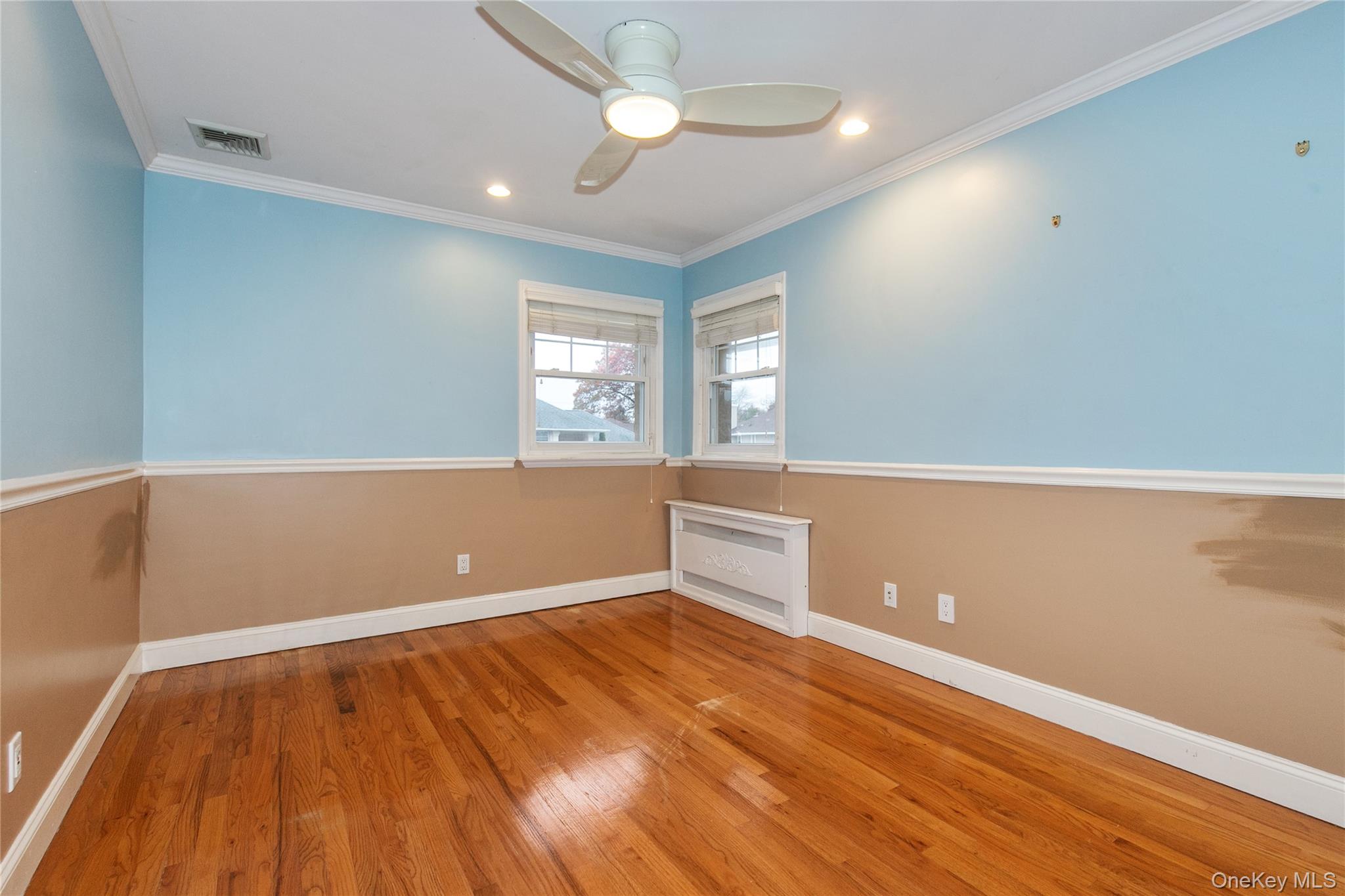 #18 photo, 188 Rhododendron Drive, Westbury , NY 11590