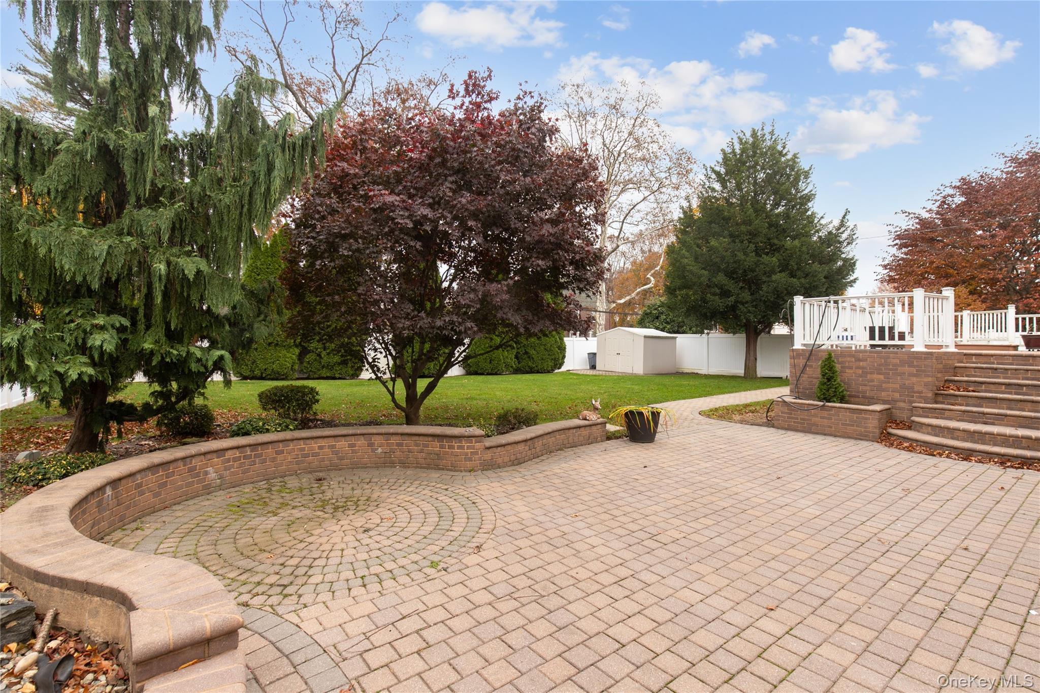 #3 photo, 188 Rhododendron Drive, Westbury , NY 11590