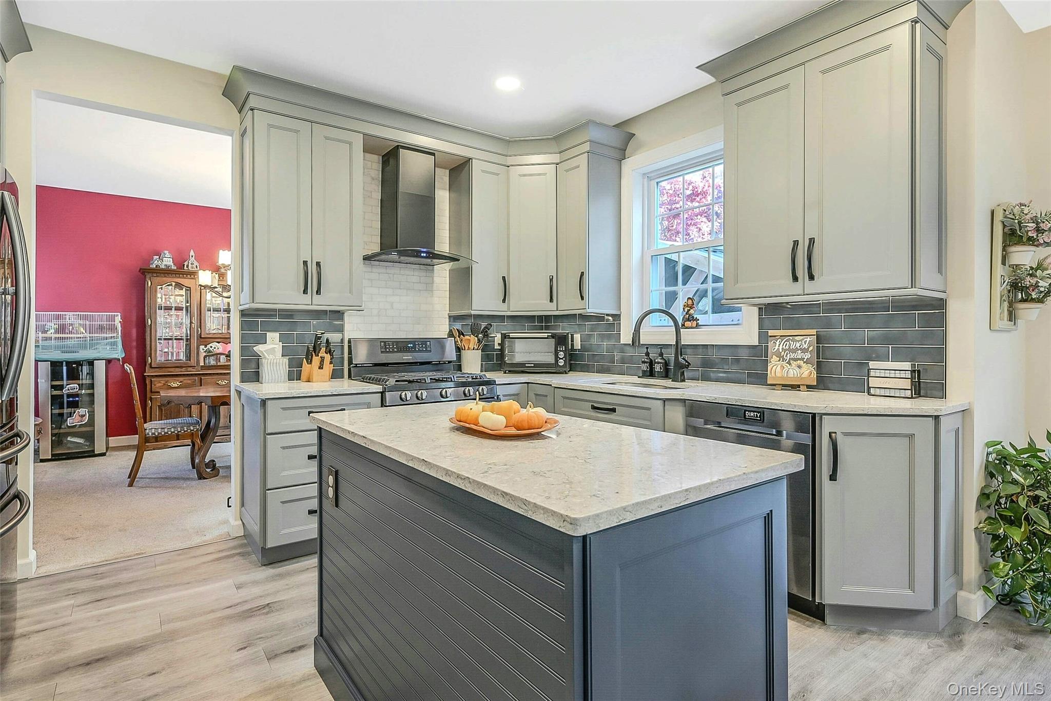 #18 photo, 6 Laurel Crescent, Manorville , NY 11949