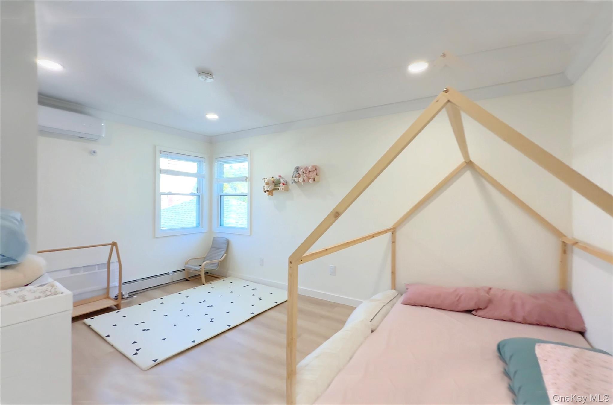 #20 photo, 36 Adams Street, Floral Park , NY 11001