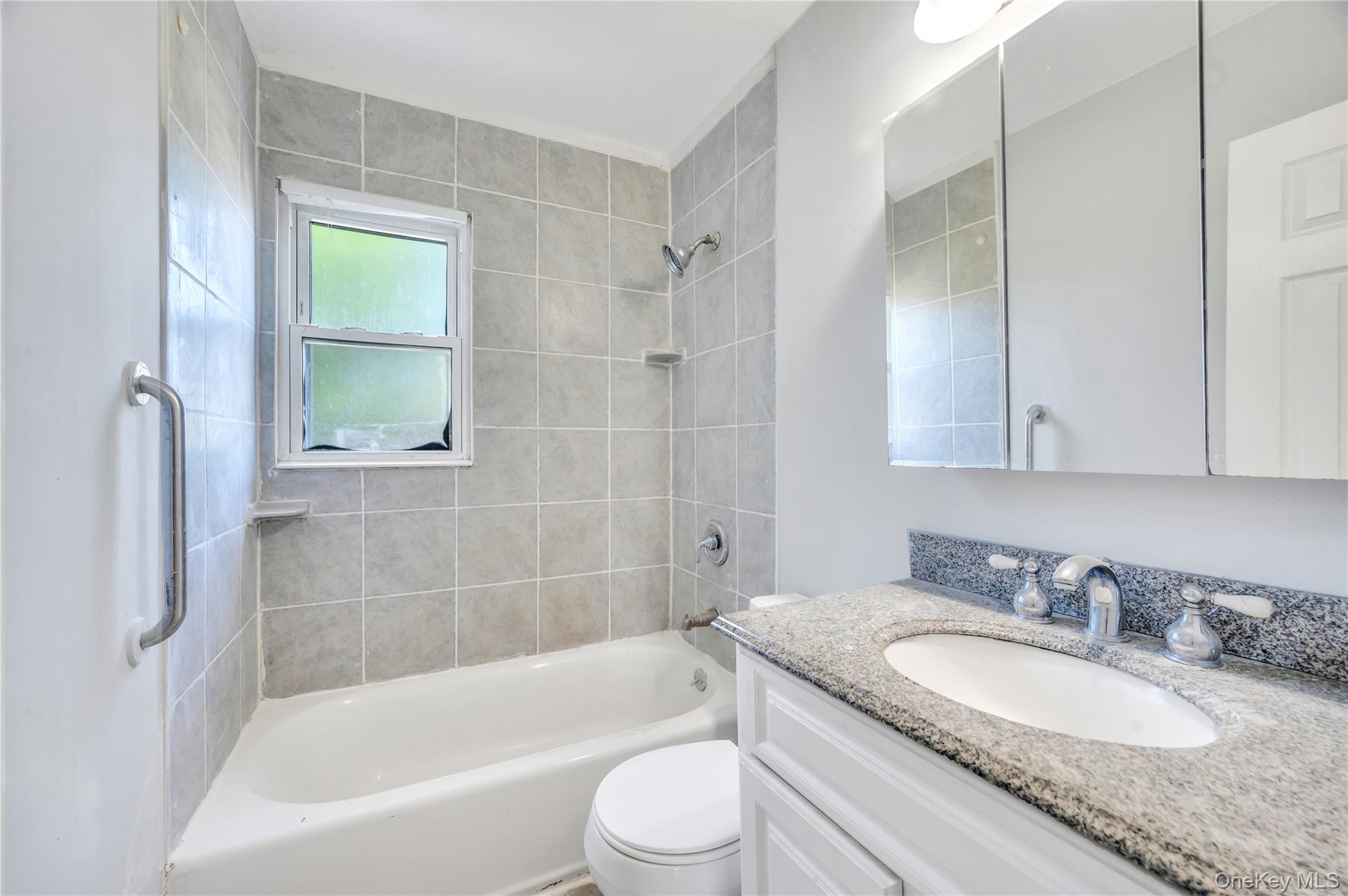 #8 photo, 308 New South Road, Hicksville , NY 11801