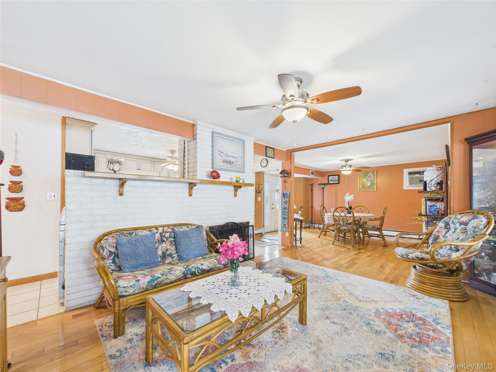 #5 photo, 9 Pewter Lane, Hicksville , NY 11801