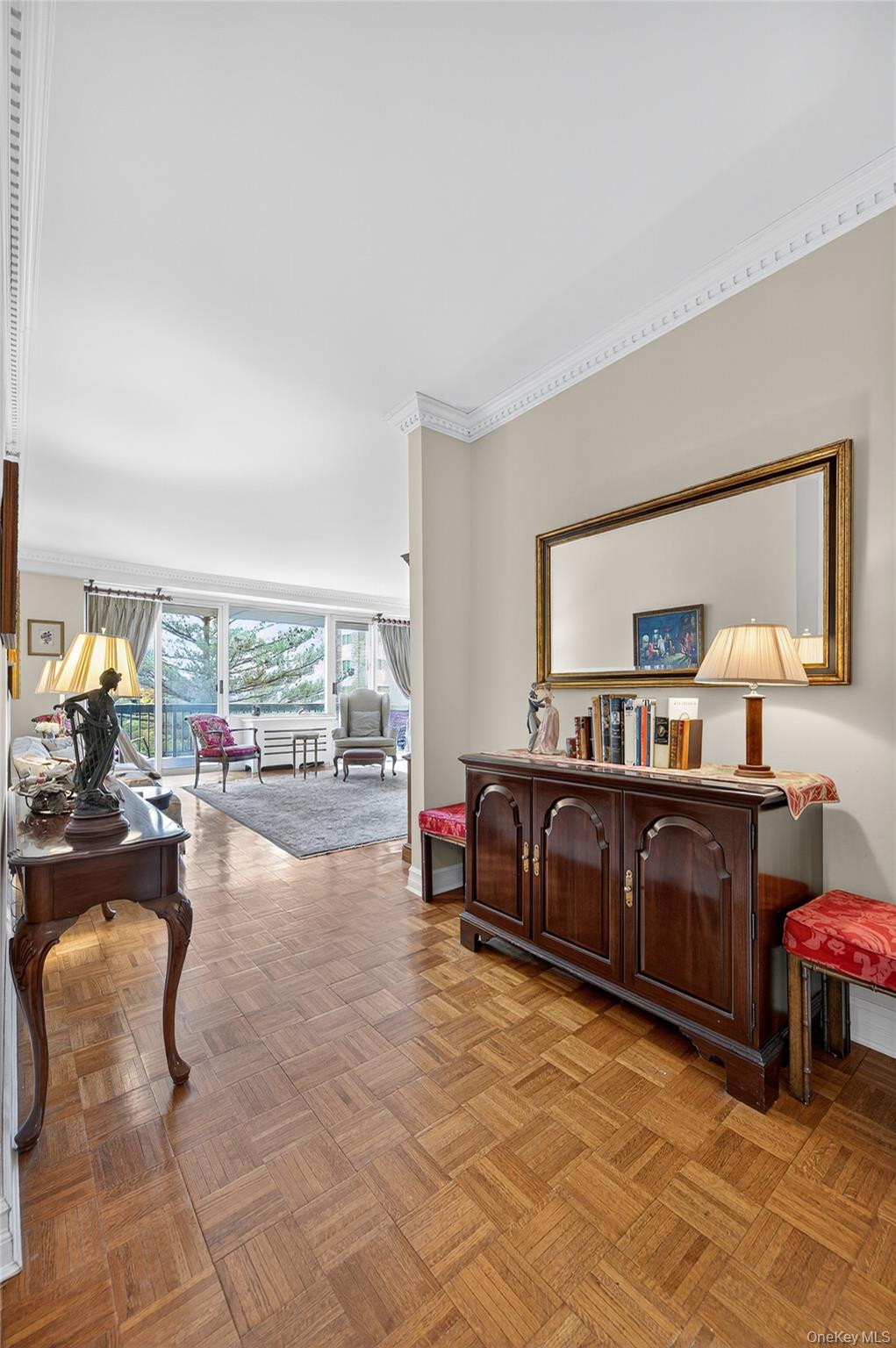 #3 photo, 100 Hilton Avenue, Garden City , NY 11530