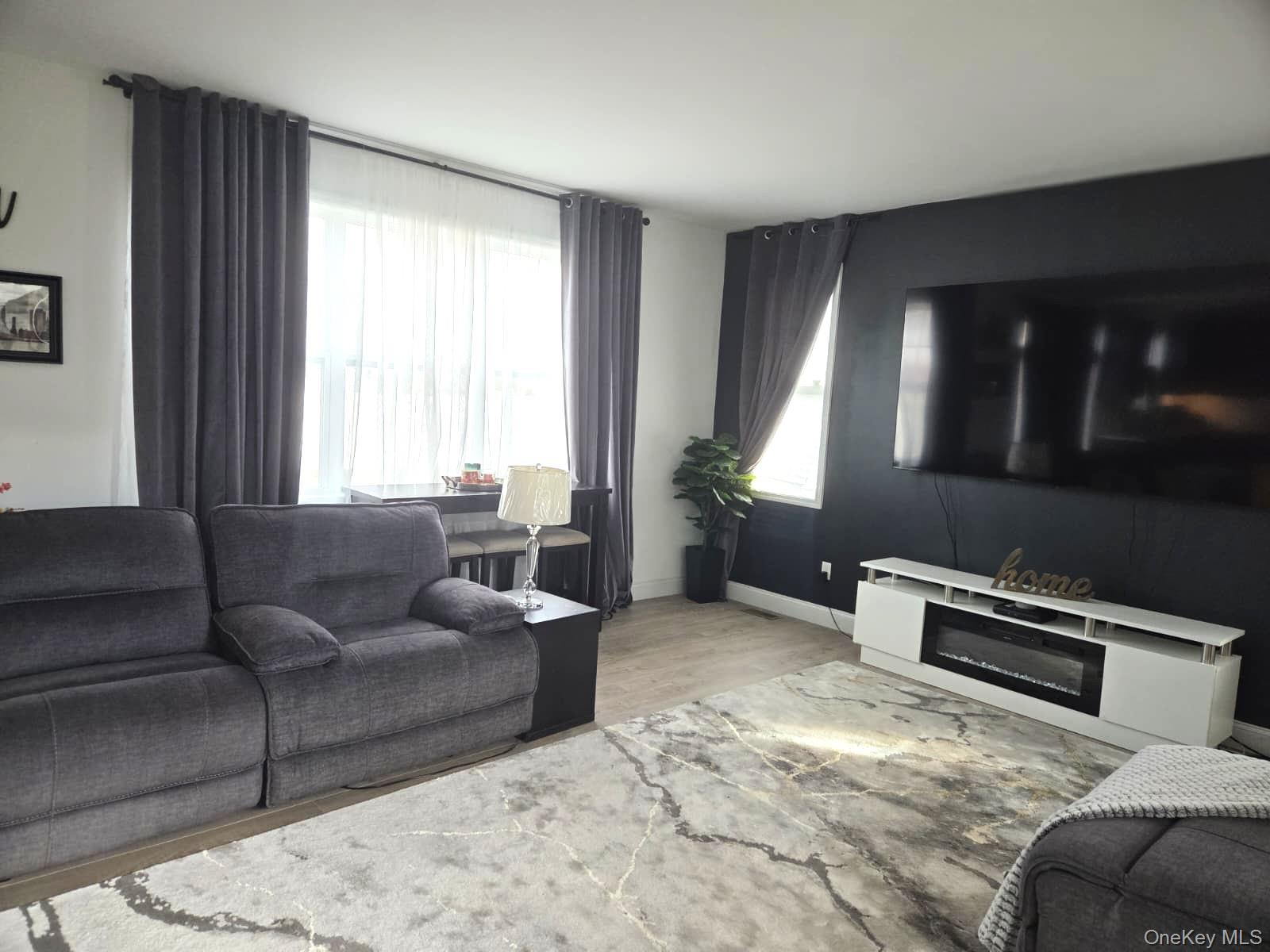 #3 photo, 9 Lilac Lane, Ridge , NY 11961